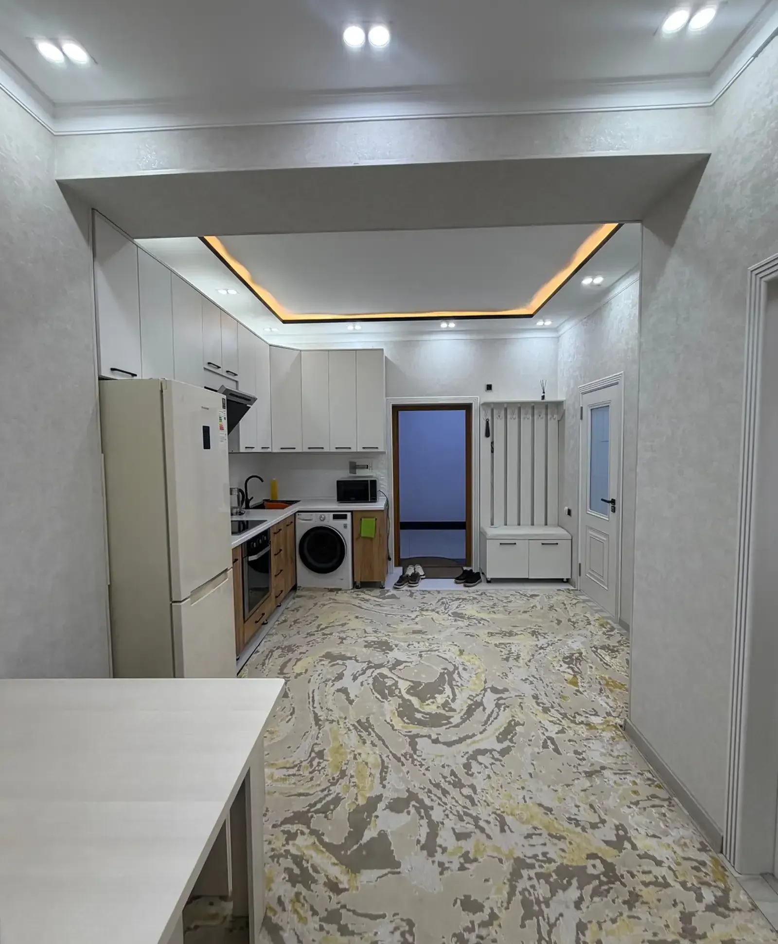 2-комн. квартира, 10 этаж, 65м², Шохмансур/Хилтон