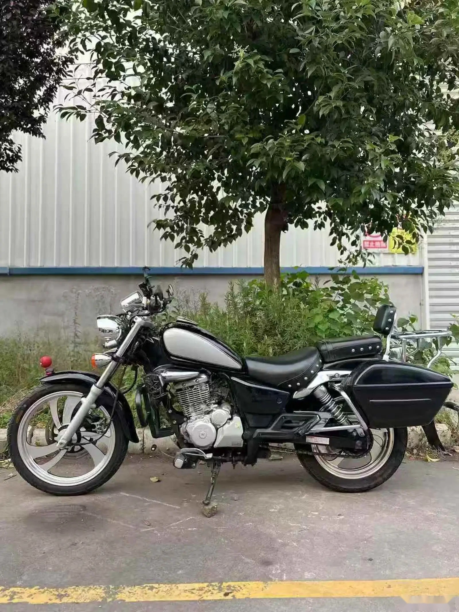 Мотоцикл Suzuki