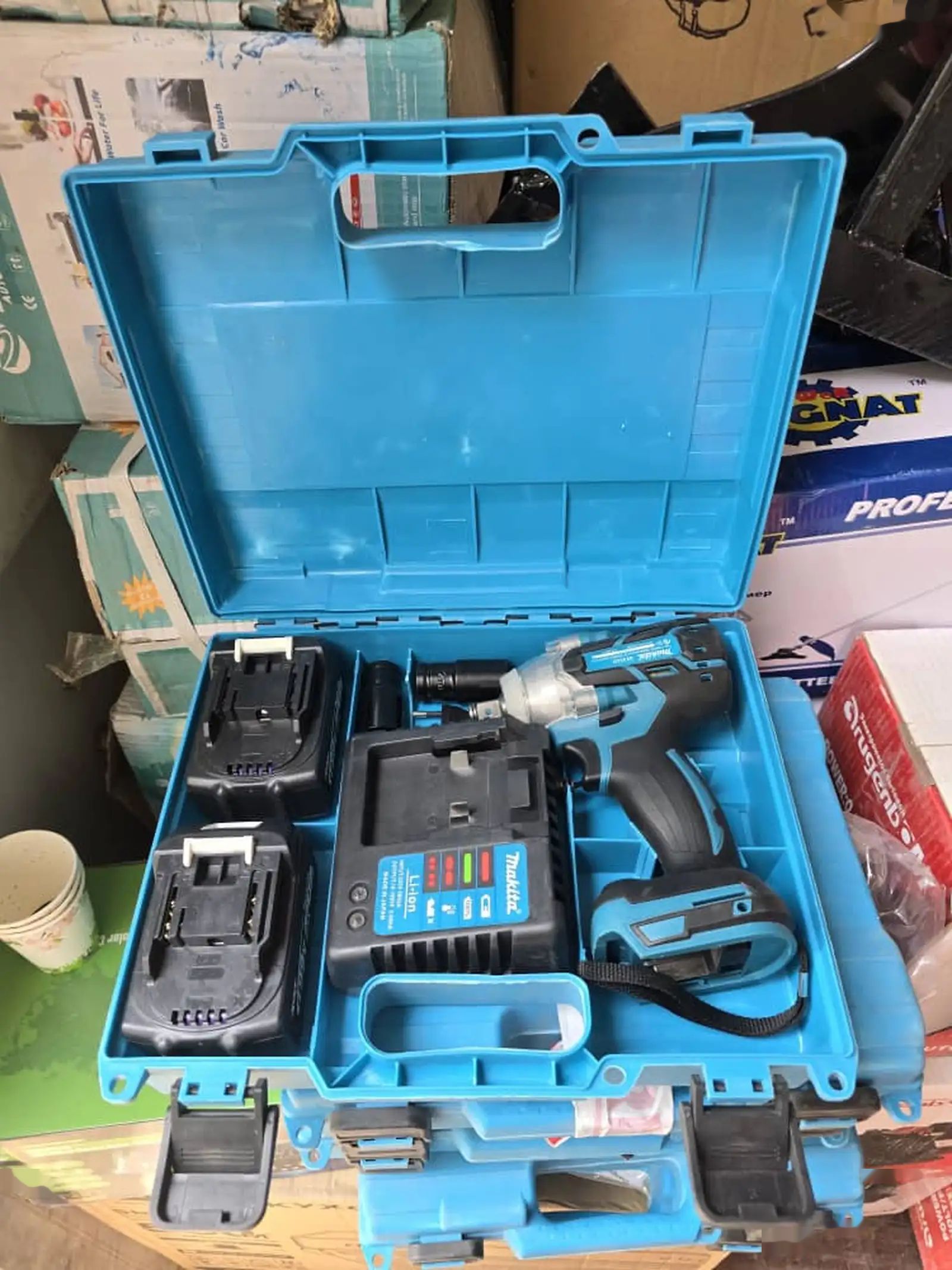 Гайковерт Makita