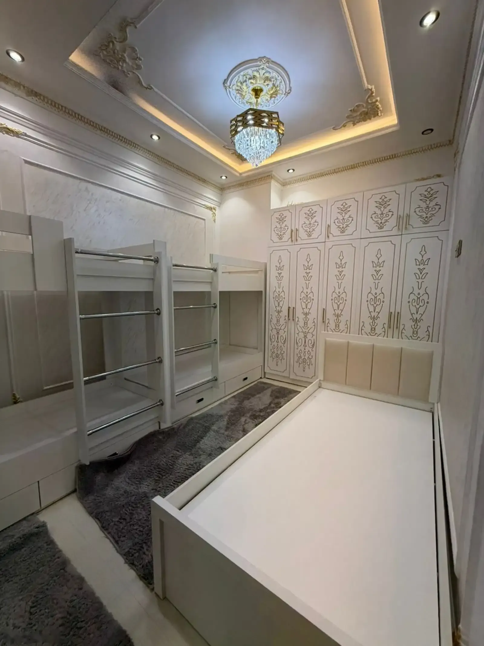 3-к квартира, 9 этаж, 85 м², Сафо белый городок