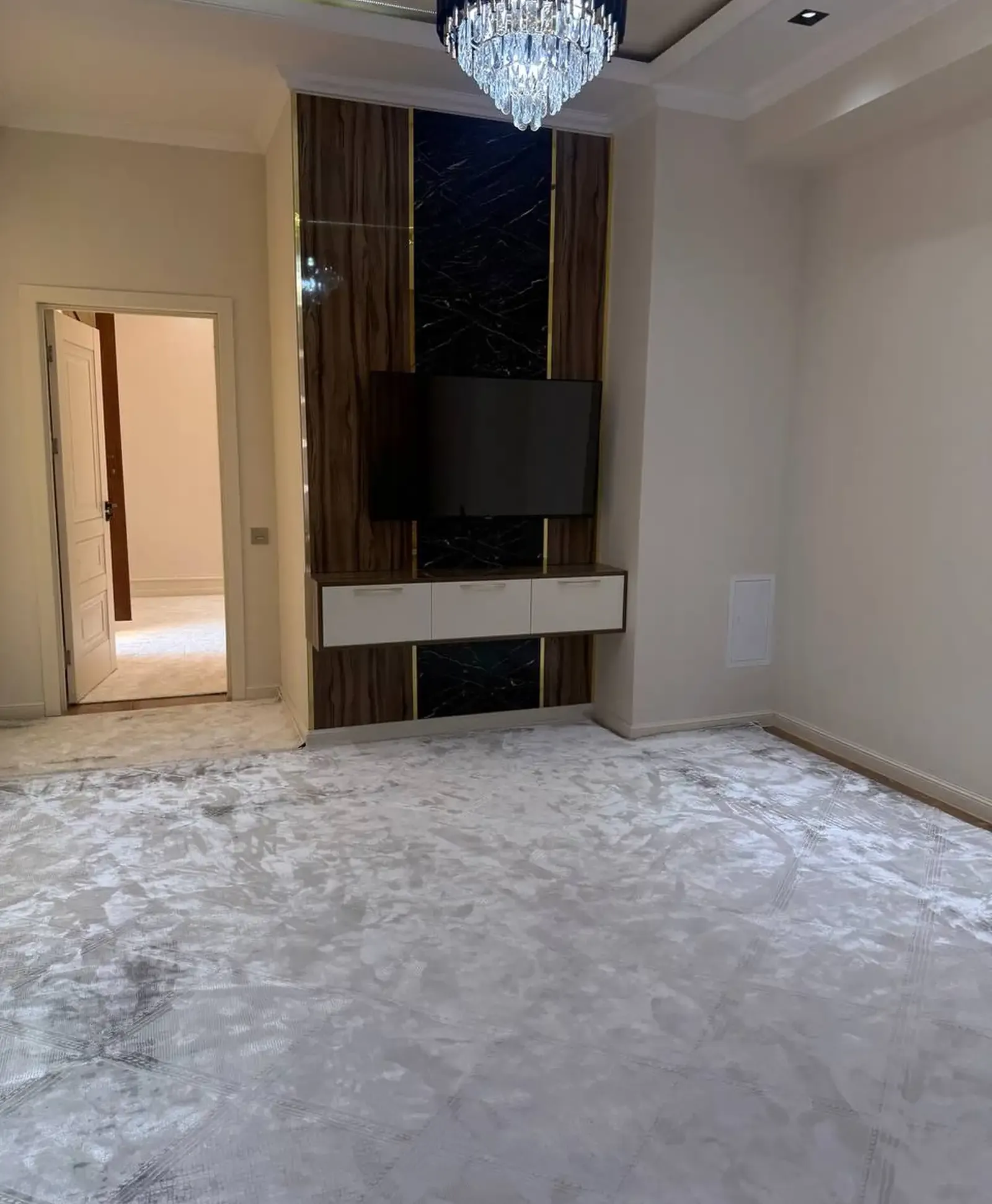 3-комн. квартира, 19 этаж, 110 м², Исмоили Сомони, Альфемо
