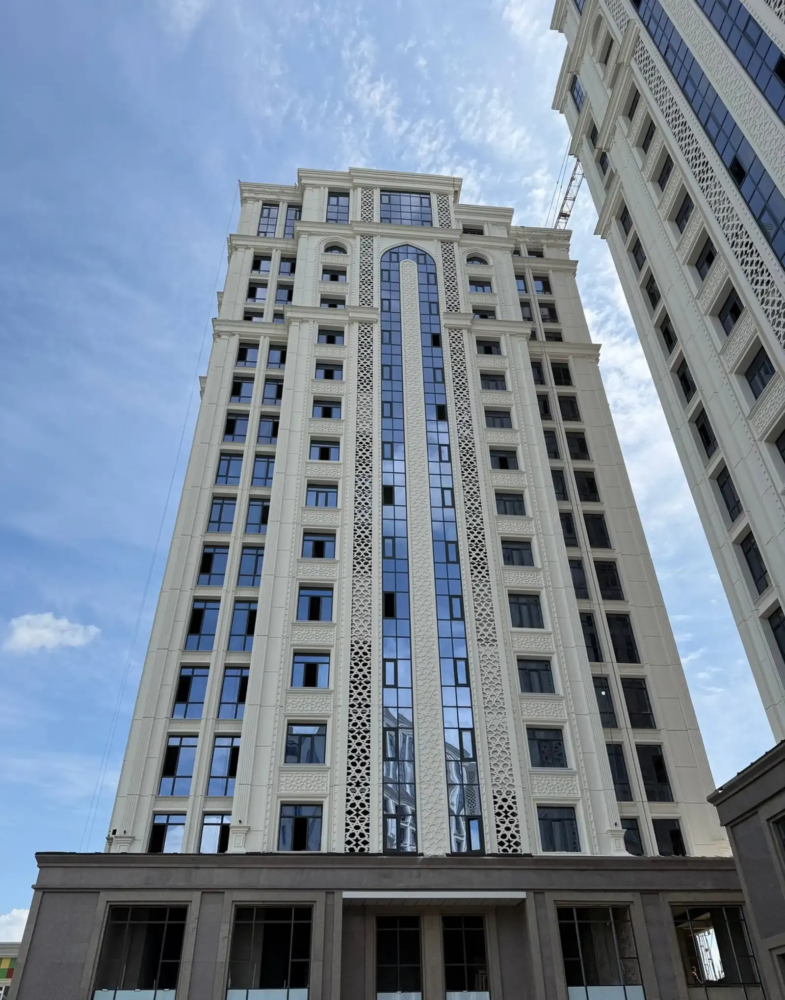 2-комн. квартира, 2 этаж, 81 м², Исмоили Сомони, Водонасос, Евар
