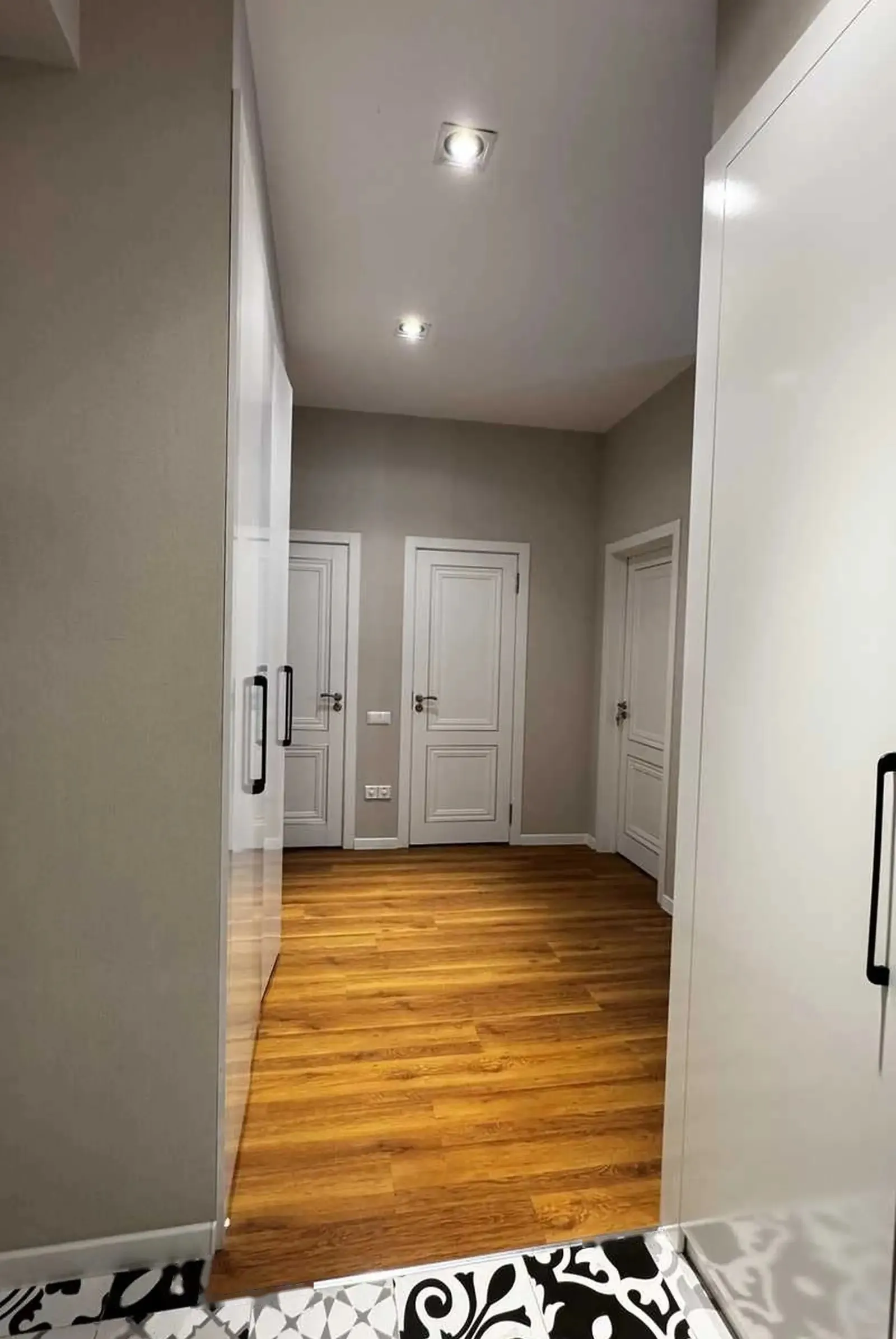2-комн. квартира, 16 этаж, 50м², Шохмансур