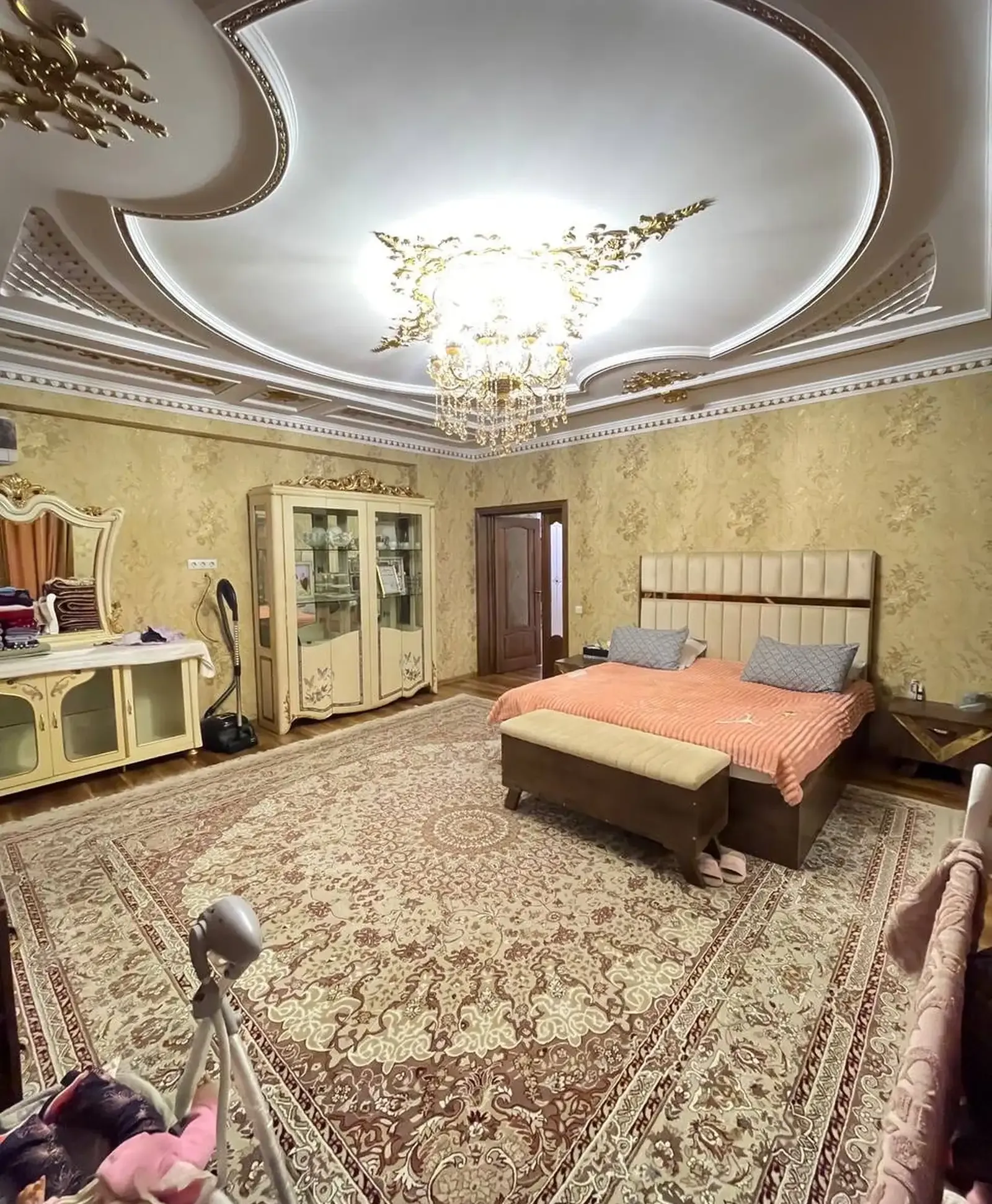 3-комн. квартира, 5 этаж, 156 м², Овир
