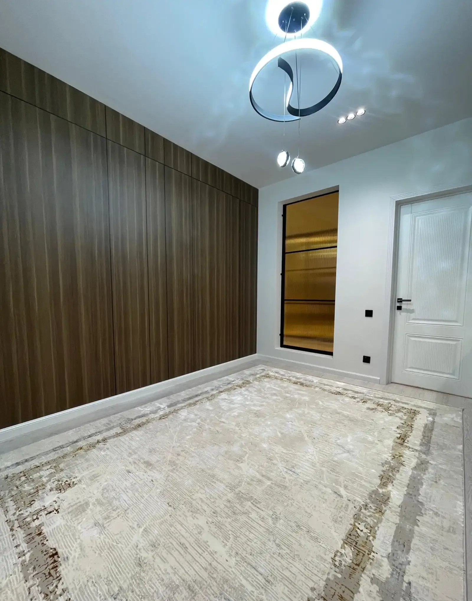 3-комн. квартира, 14 этаж, 123 м², Старый аэропорт