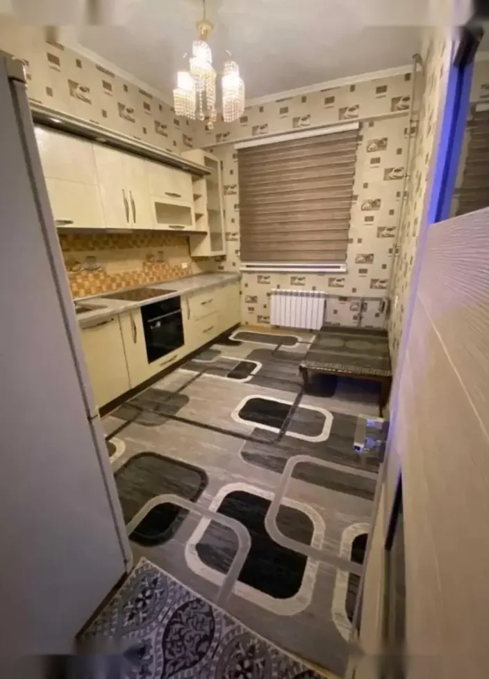 3-комн. квартира, 2 этаж, 100м², Сино