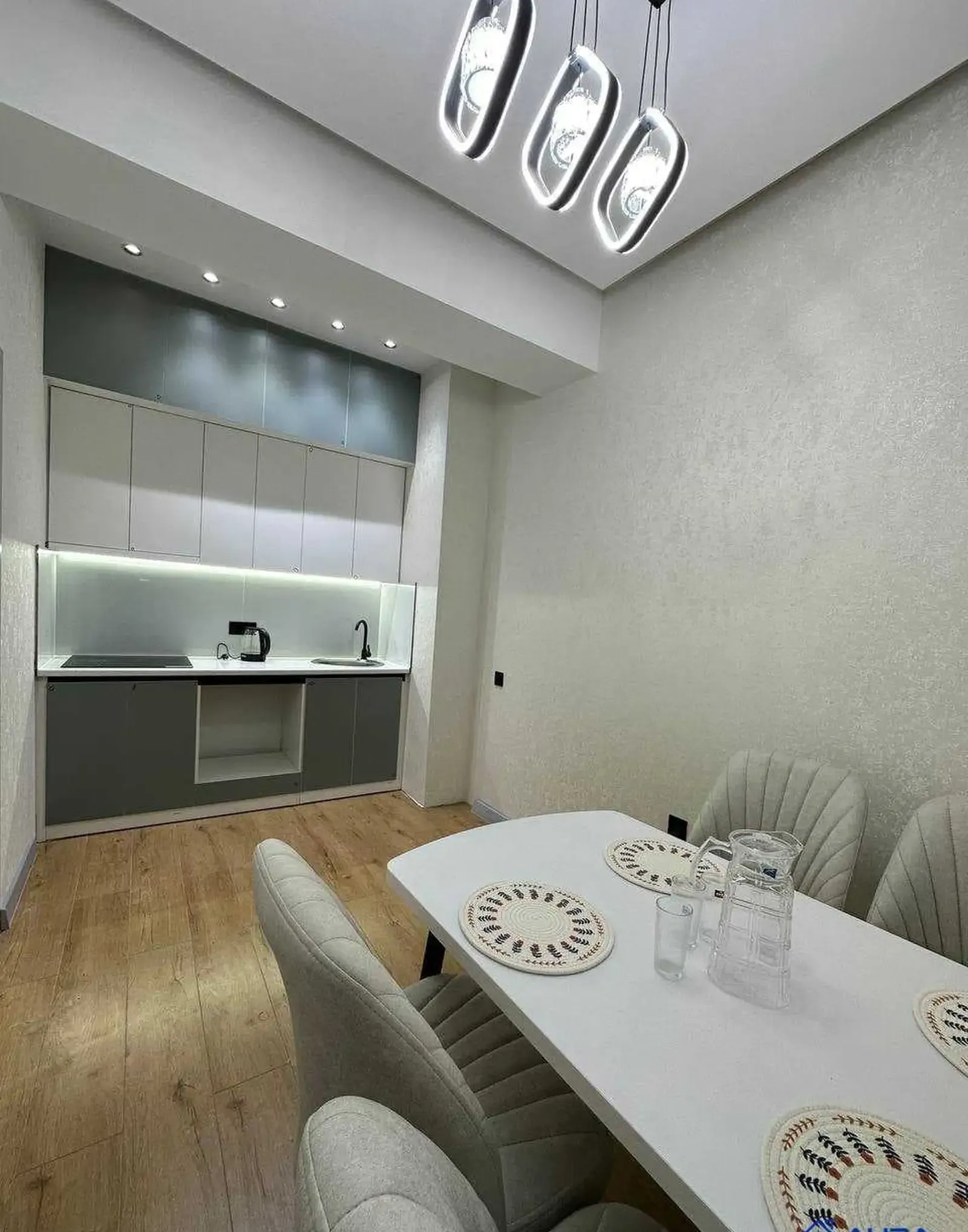 2-комн. квартира, 2 этаж, 64 м², Сино,33мкр
