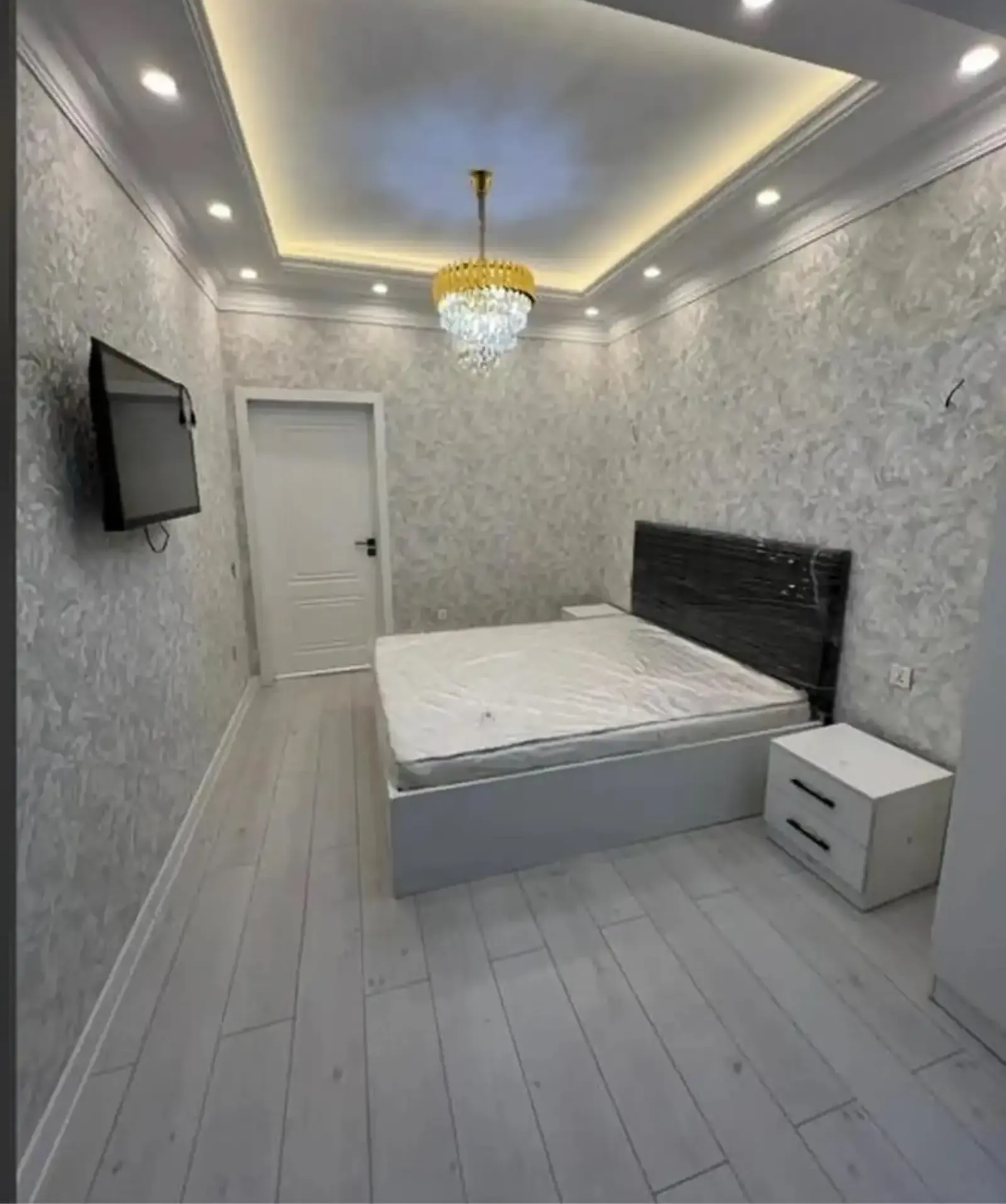 2-комн. квартира, 13 этаж, 60м², Фирдавси