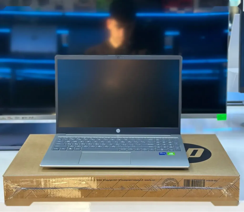 Ноутбук Hp core i5 -13 gen 8/512 mx570