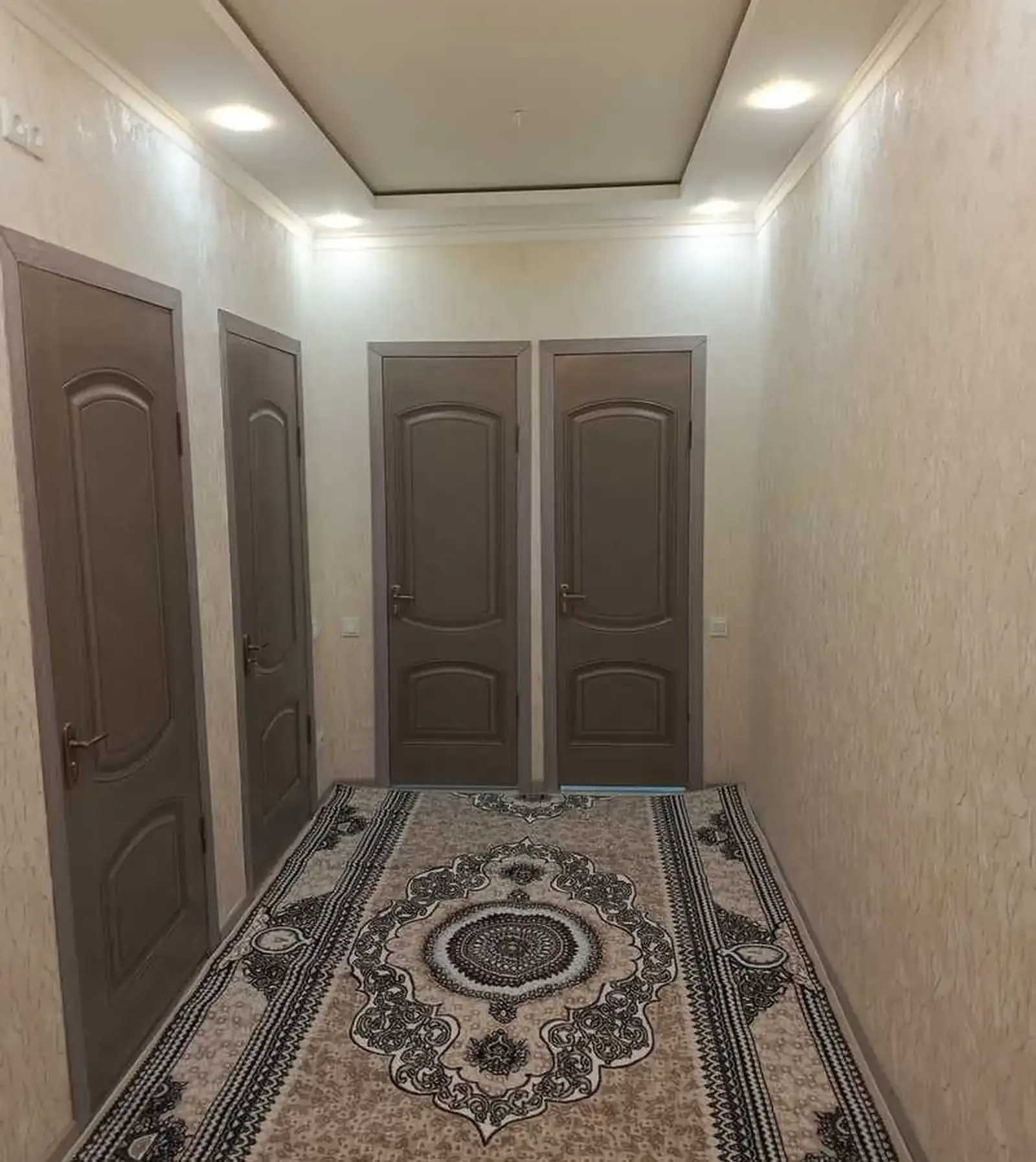 2-комн. квартира, 2 этаж, 60м², Исмоили Сомони, хиёбони Рудакӣ