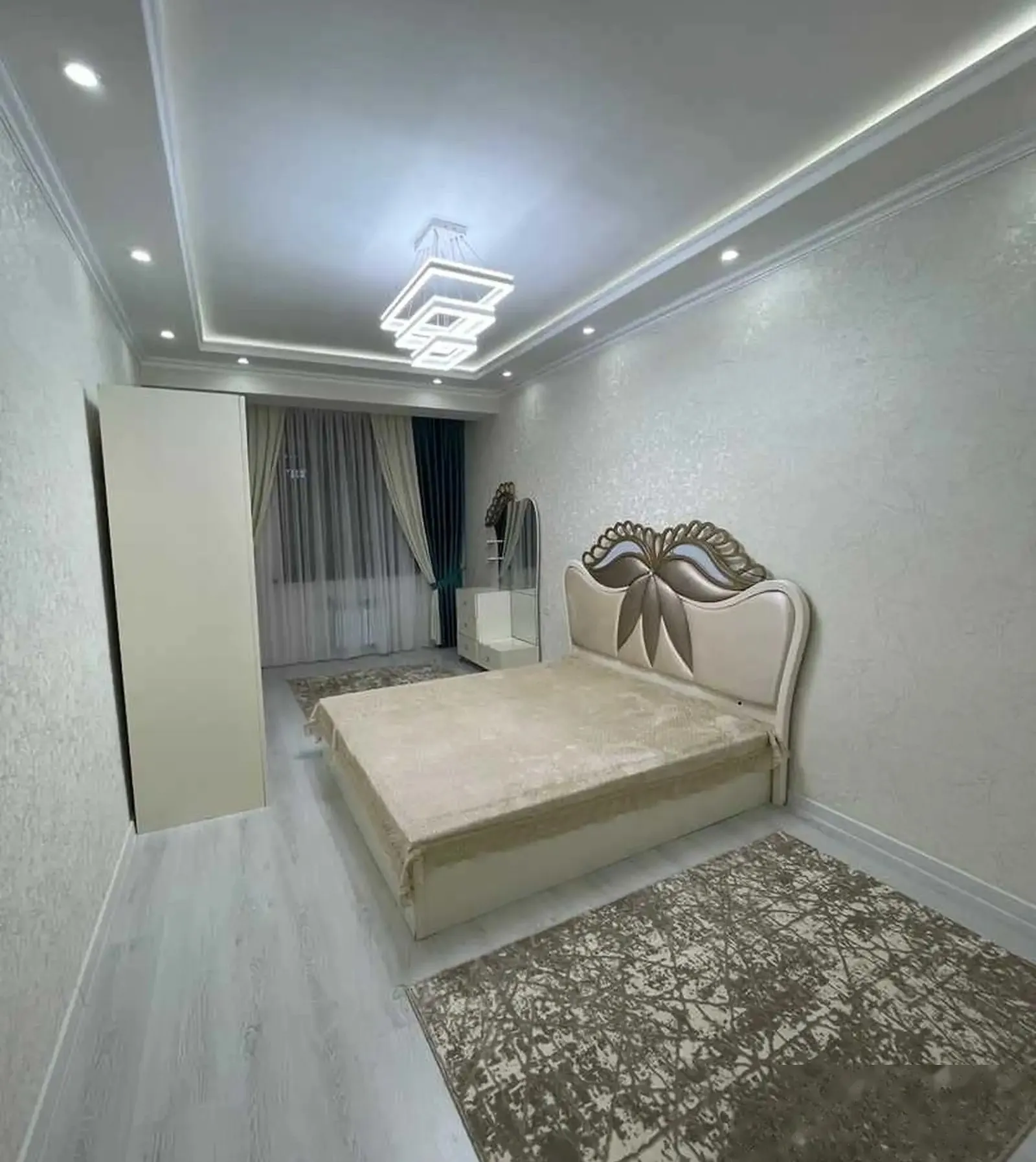 2-комн. квартира, 8 этаж, 55м², Фирдавси
