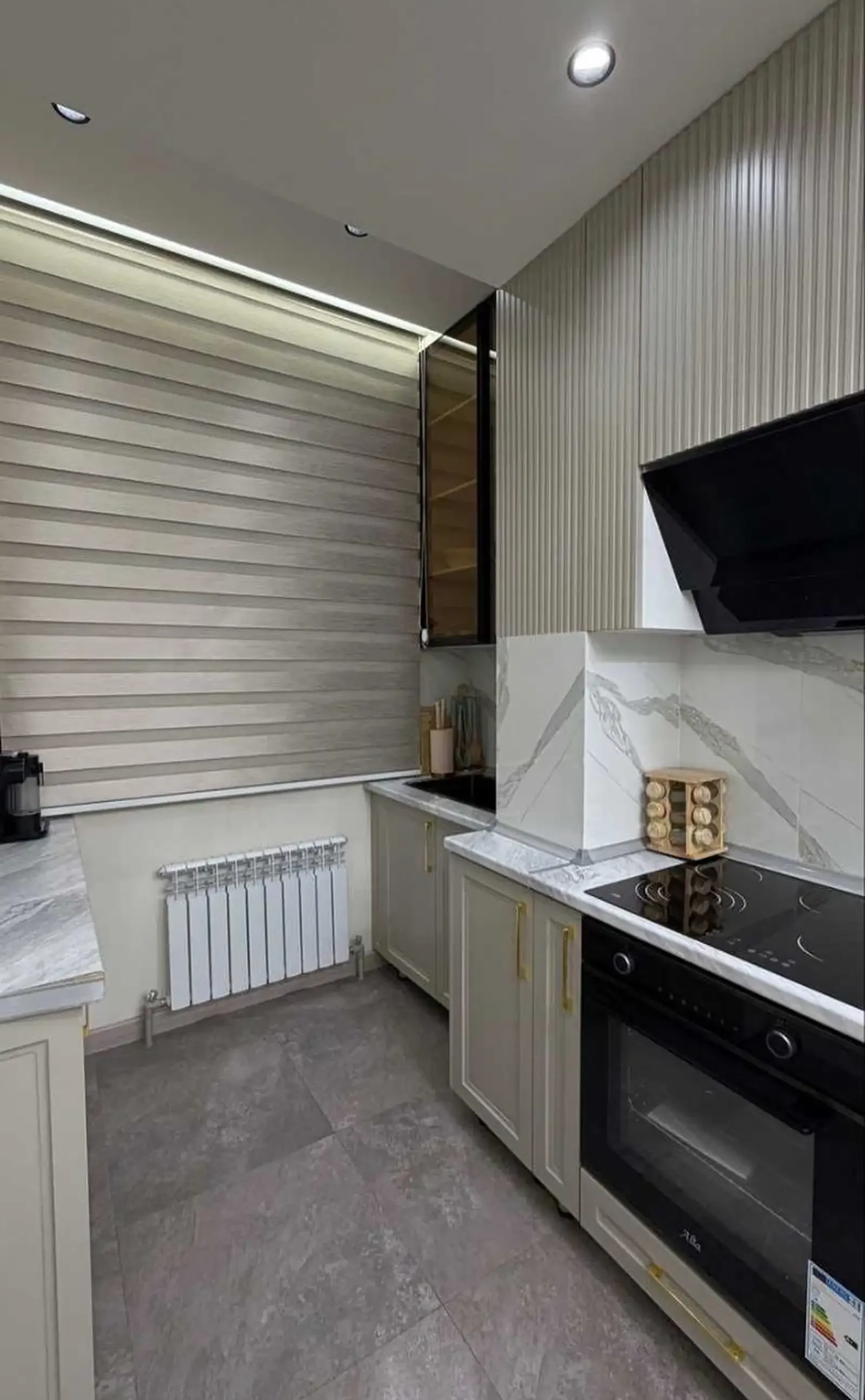 2-комн. квартира, 13 этаж, 50 м², Исмоили Сомони пушти парламент