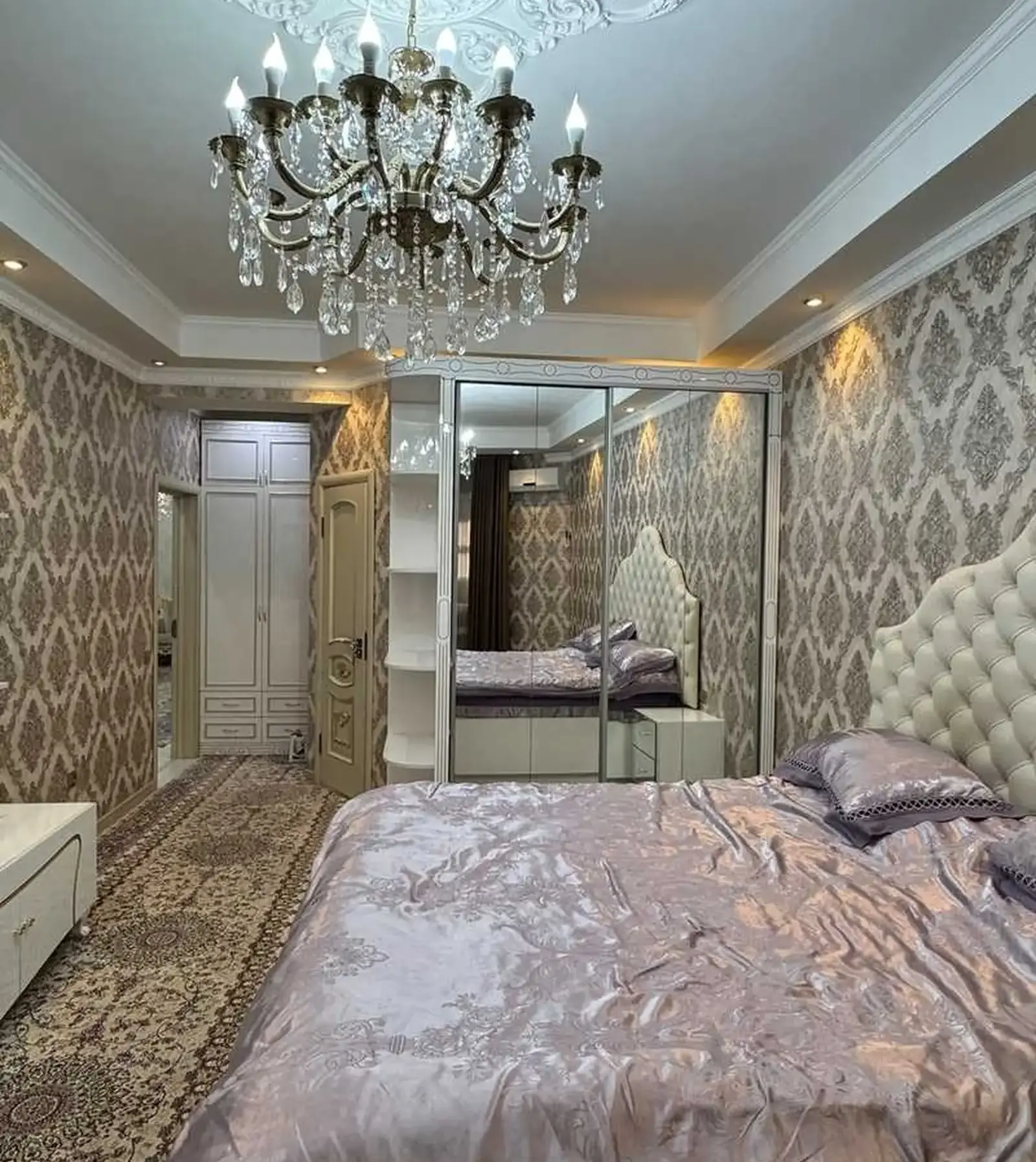 3-комн. квартира, 8 этаж, 140м², дом печать