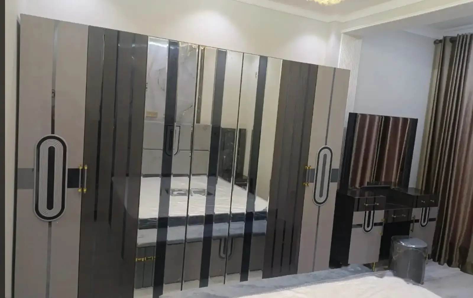 2-комн. квартира, 4 этаж, 65м², сино