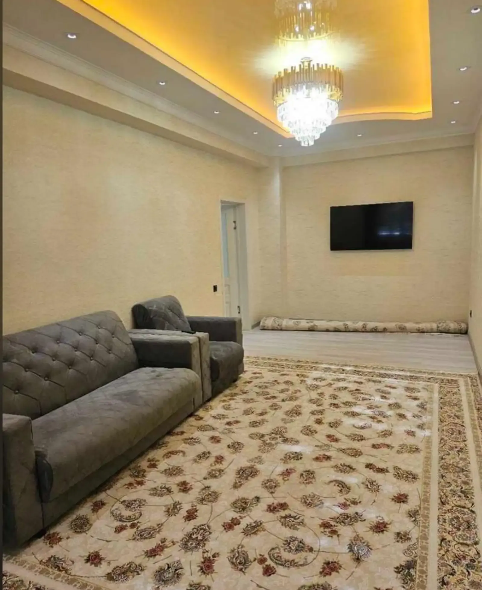 2-комн. квартира, 3 этаж, 75м², Шохмансур