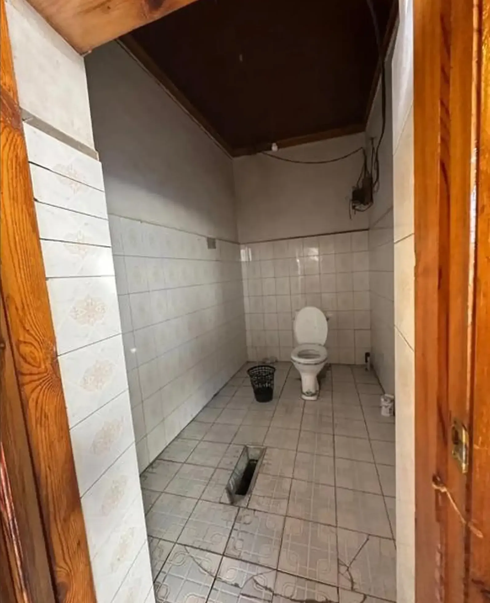 2-этажный, 18 комнатный дом, 400 м² м², Сино