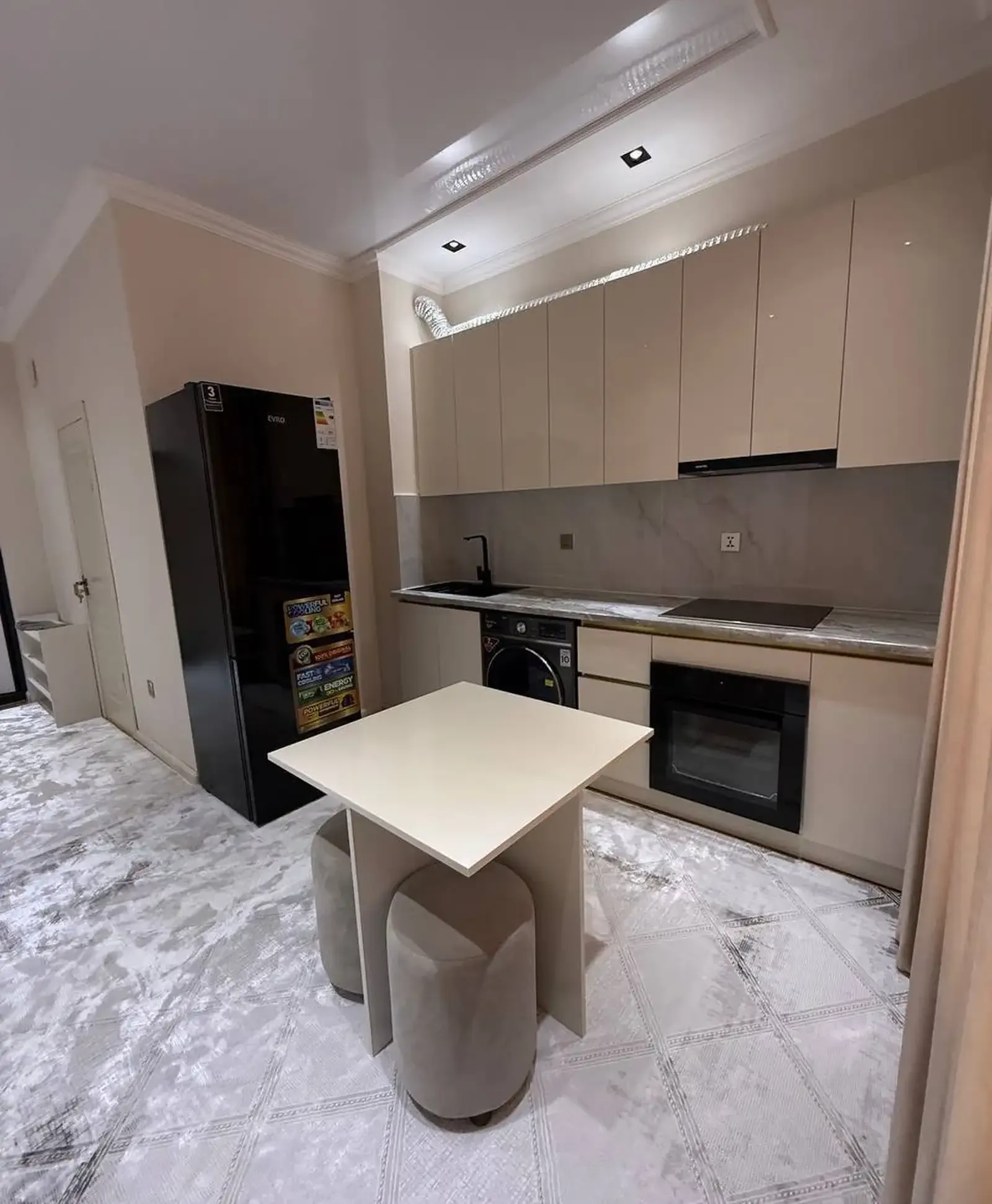 2-к квартира, 19 этаж, 50 м², Исмоили Сомони