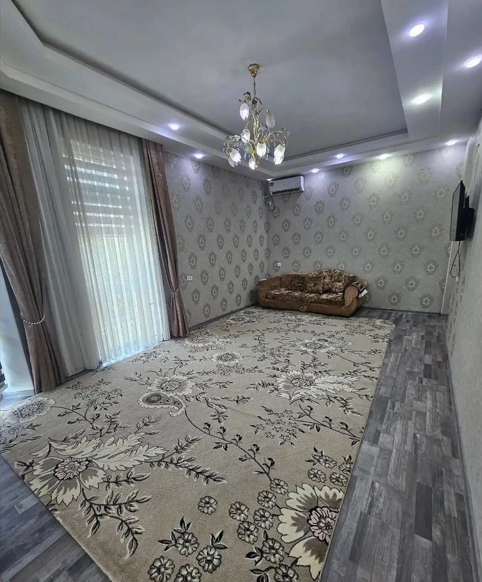 2-комн. квартира, 6 этаж, 77 м², Исмоили Сомони, Мехргон