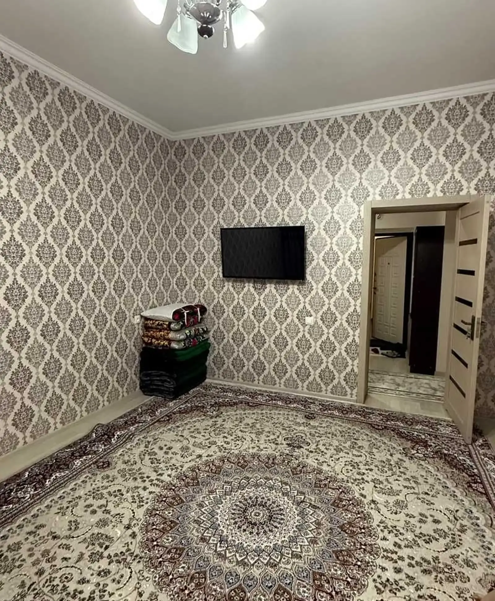 2-комн. квартира, 8 этаж, 74м², сино