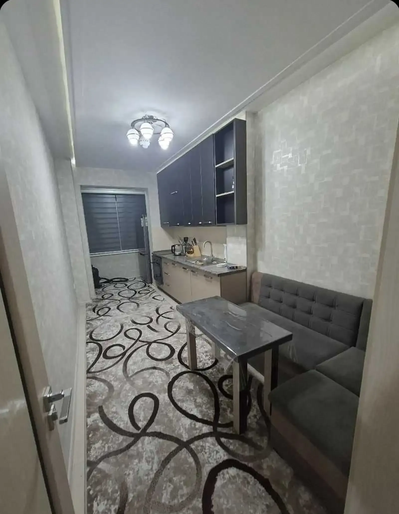 2-комн. квартира, 1 этаж, 72м², Сомони