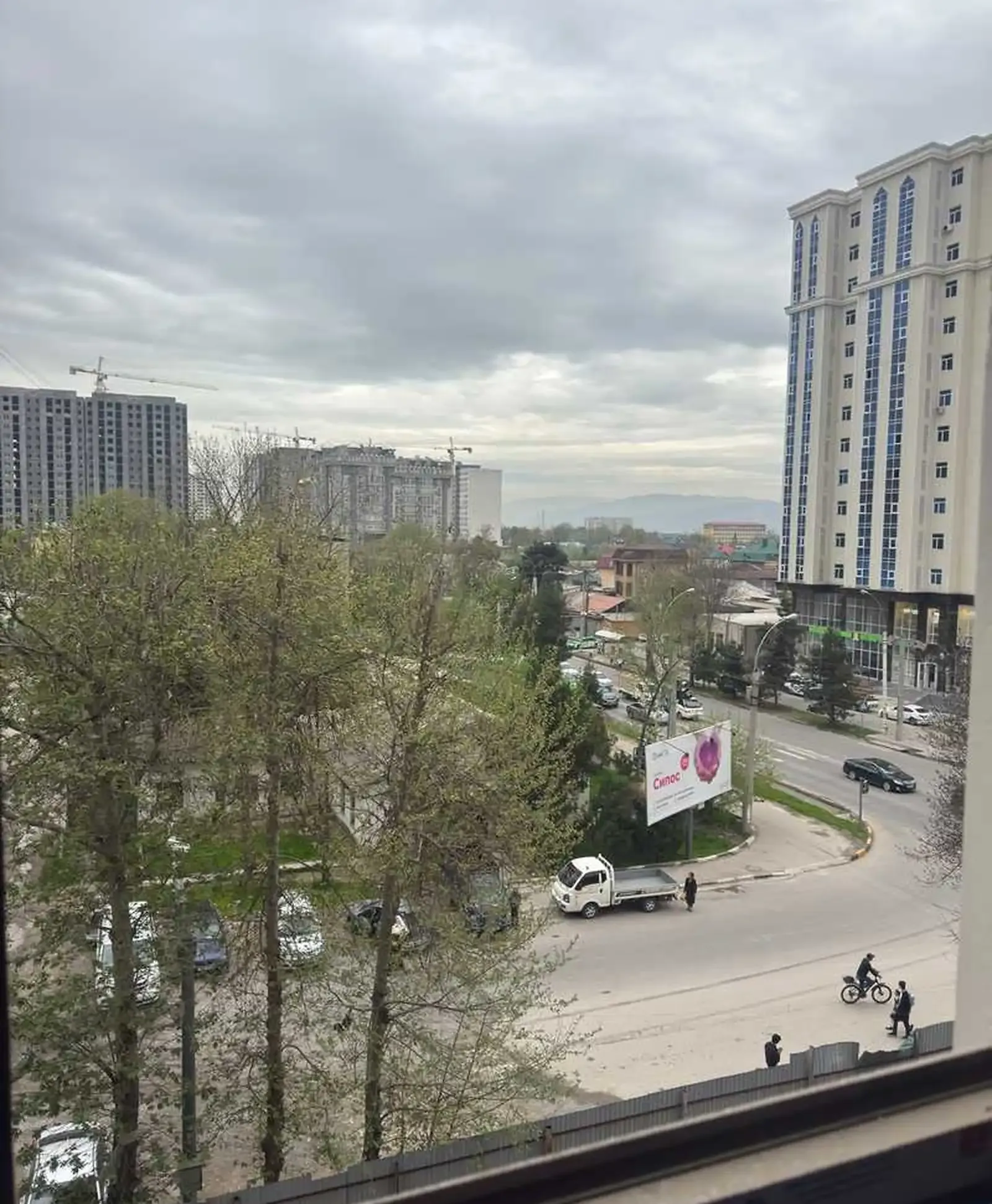 3-комн. квартира, 4 этаж, 130 м², сино
