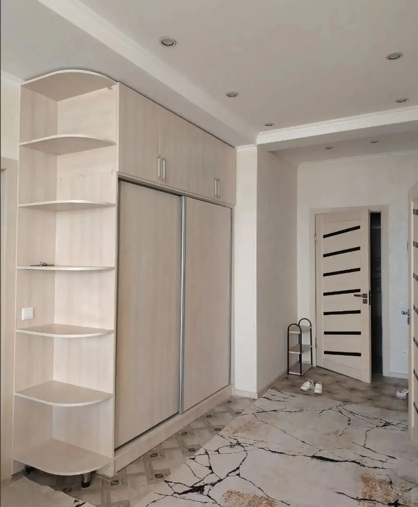 2-комн. квартира, 9 этаж, 70м², Профсоюз