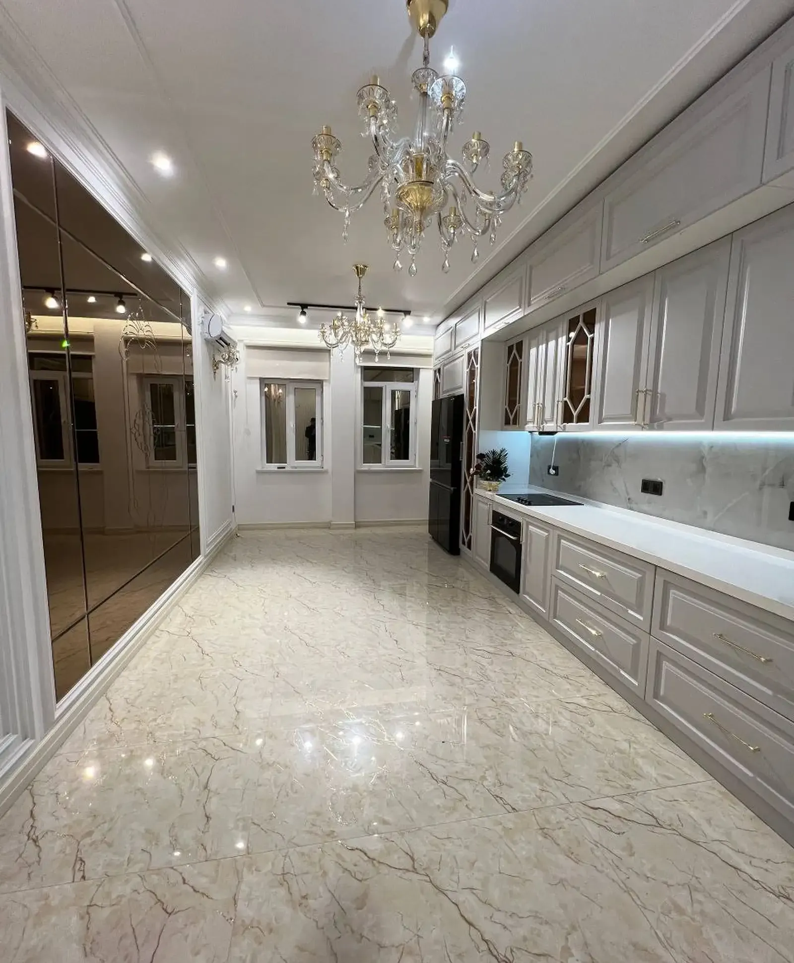 4-к квартира, 5 этаж, 180 м², Сино