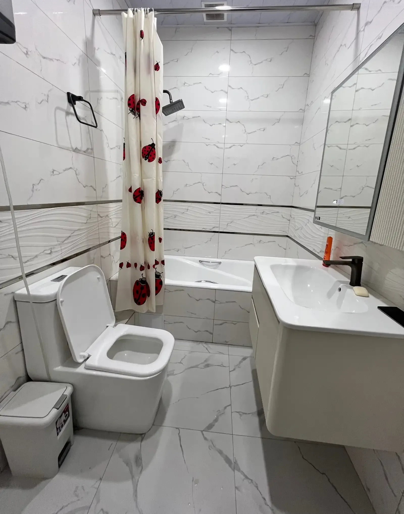 2-комн. квартира, 4 этаж, 140м², 1 роддом