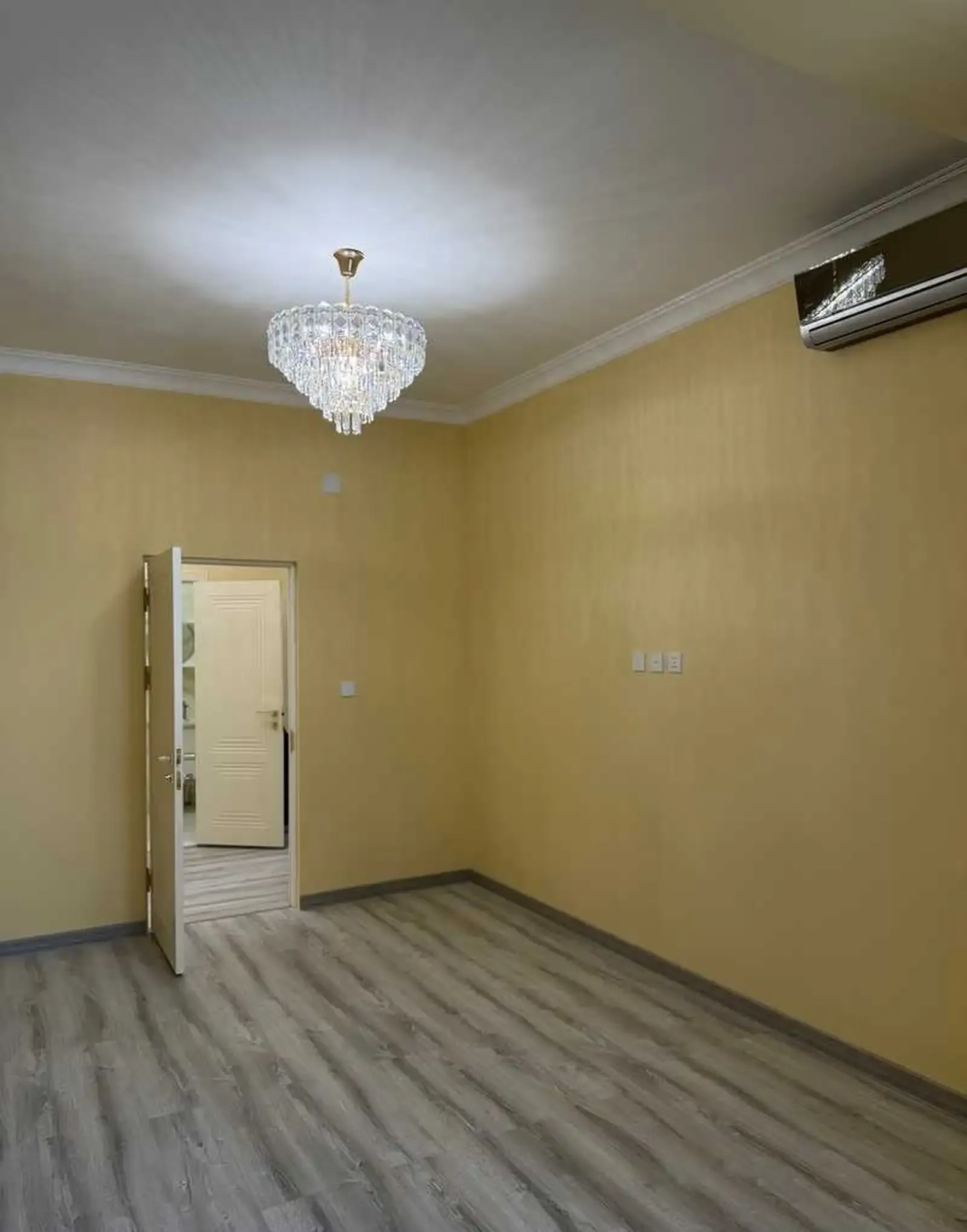 3-комн. квартира, 6 этаж, 100м², Вазорати Нақлиёт