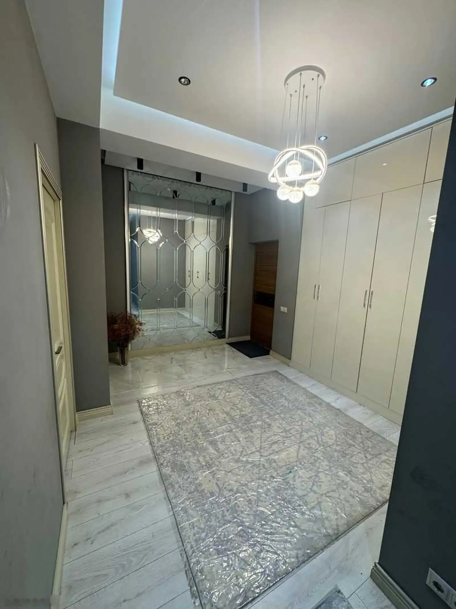 2-к квартира, 17 этаж, 97 м², Шохмансур