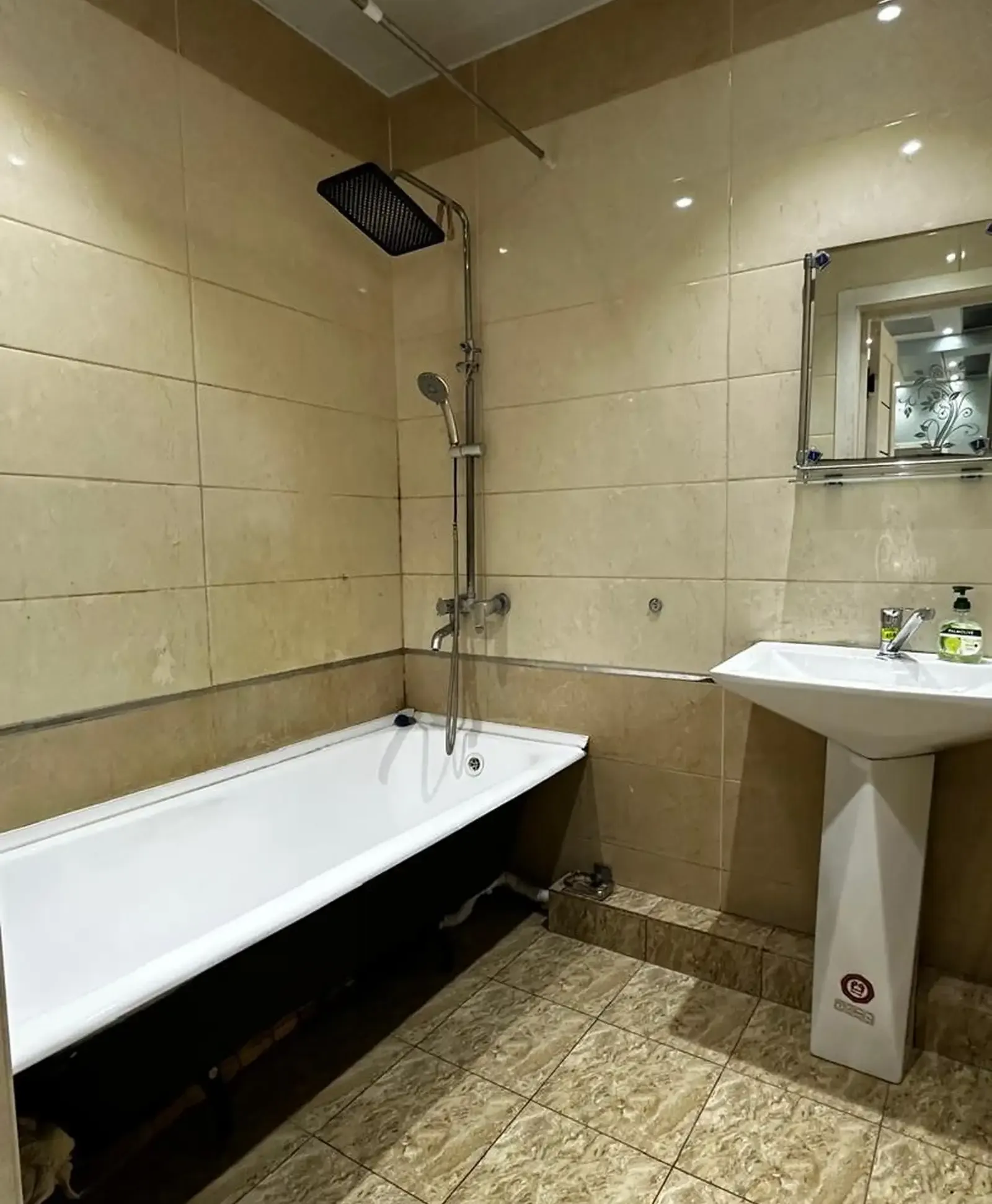 3-к квартира, 12 этаж, 112 м², Шохмансур