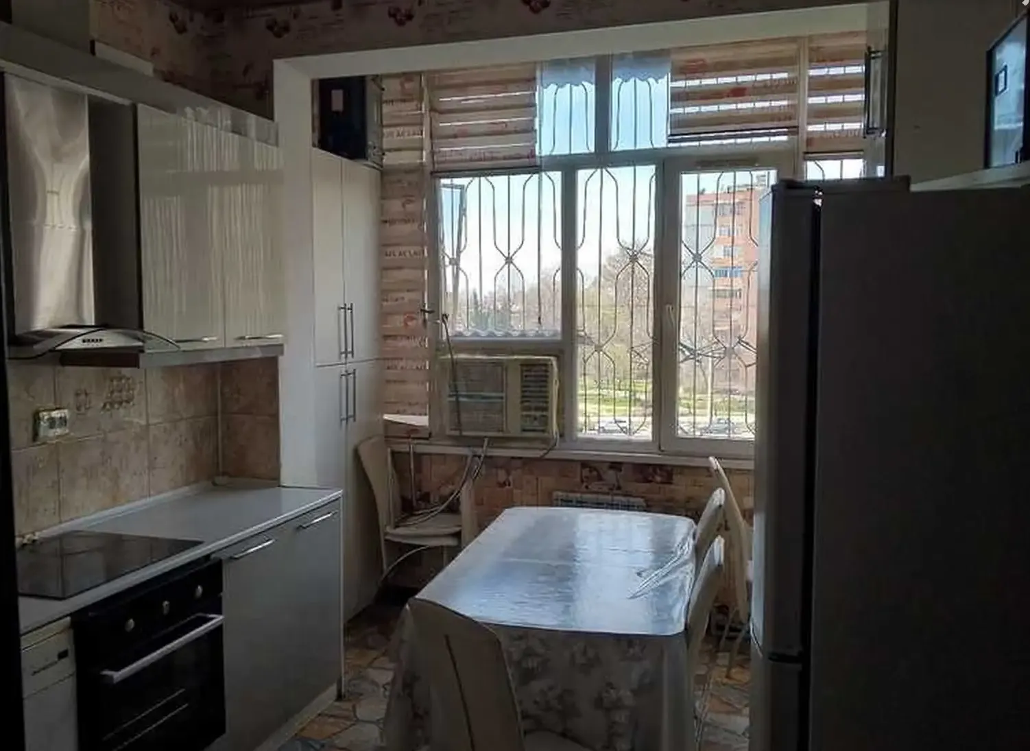 4-комн. квартира, 3 этаж, 110м², сино