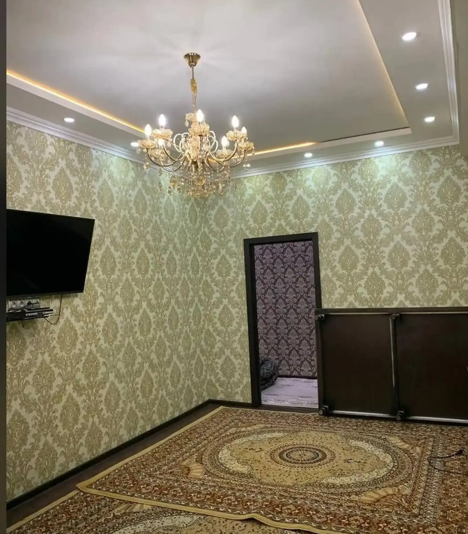 3-комн. квартира, 4 этаж, 100м², Сино