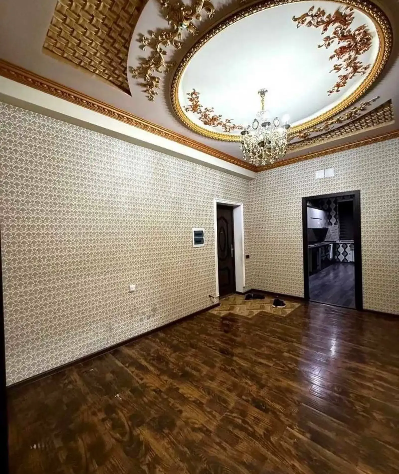 4-комн. квартира, 2 этаж, 100м², Сино