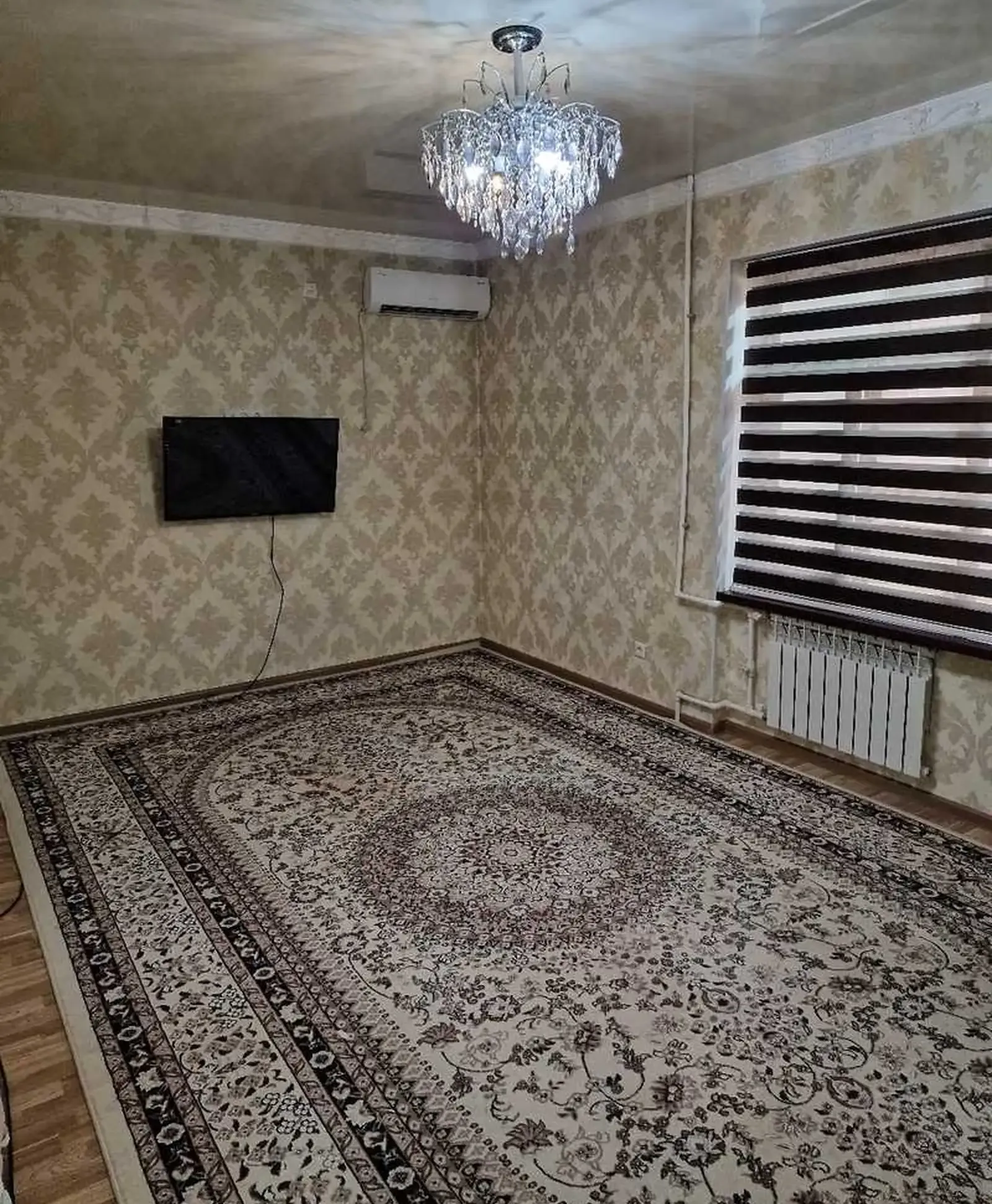 3-комн. квартира, 1 этаж, 87м², Цирк, Молодёжный
