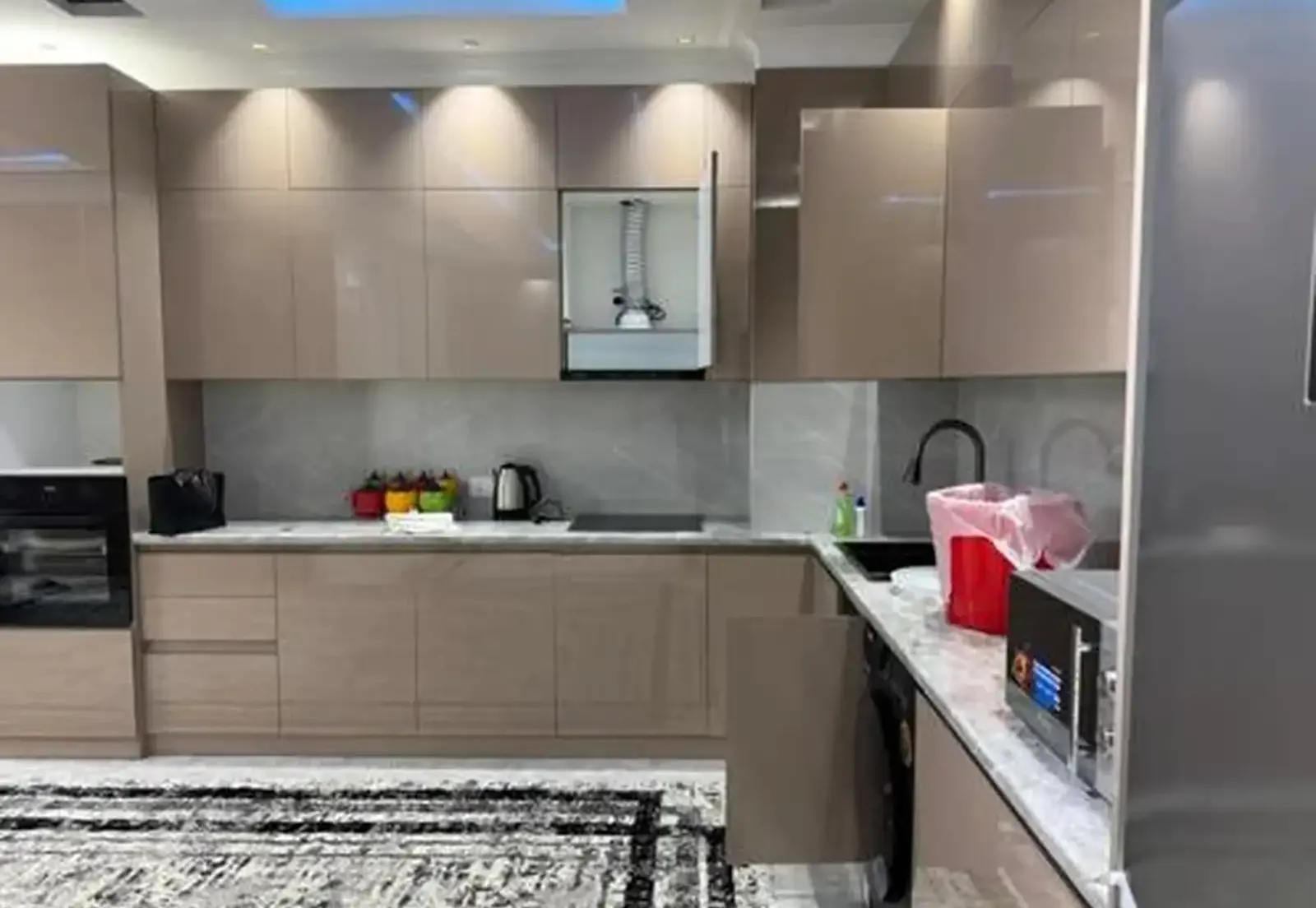 2-комн. квартира, 4 этаж, 92м², Сино