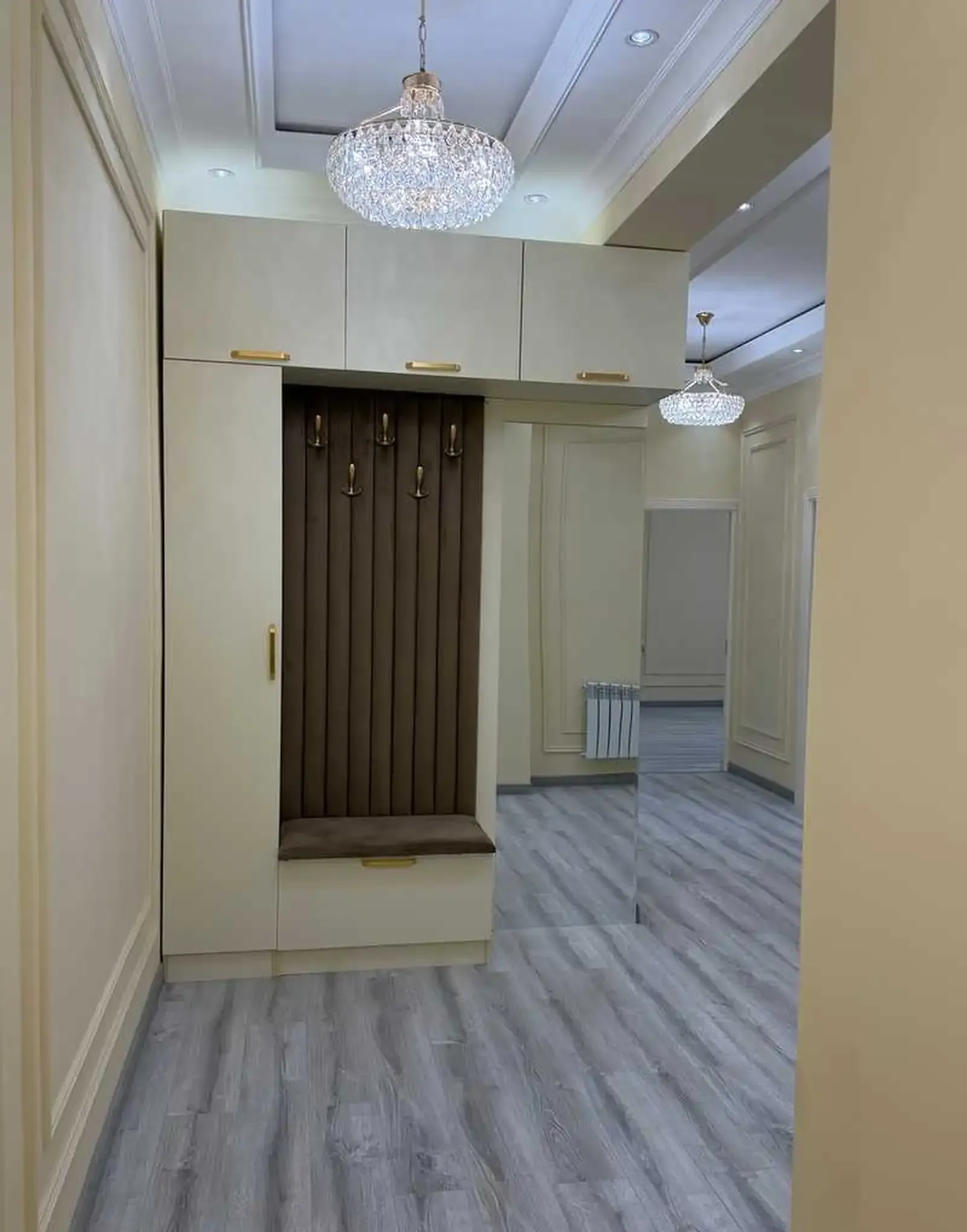 3-комн. квартира, 6 этаж, 100м², Вазорати Нақлиёт