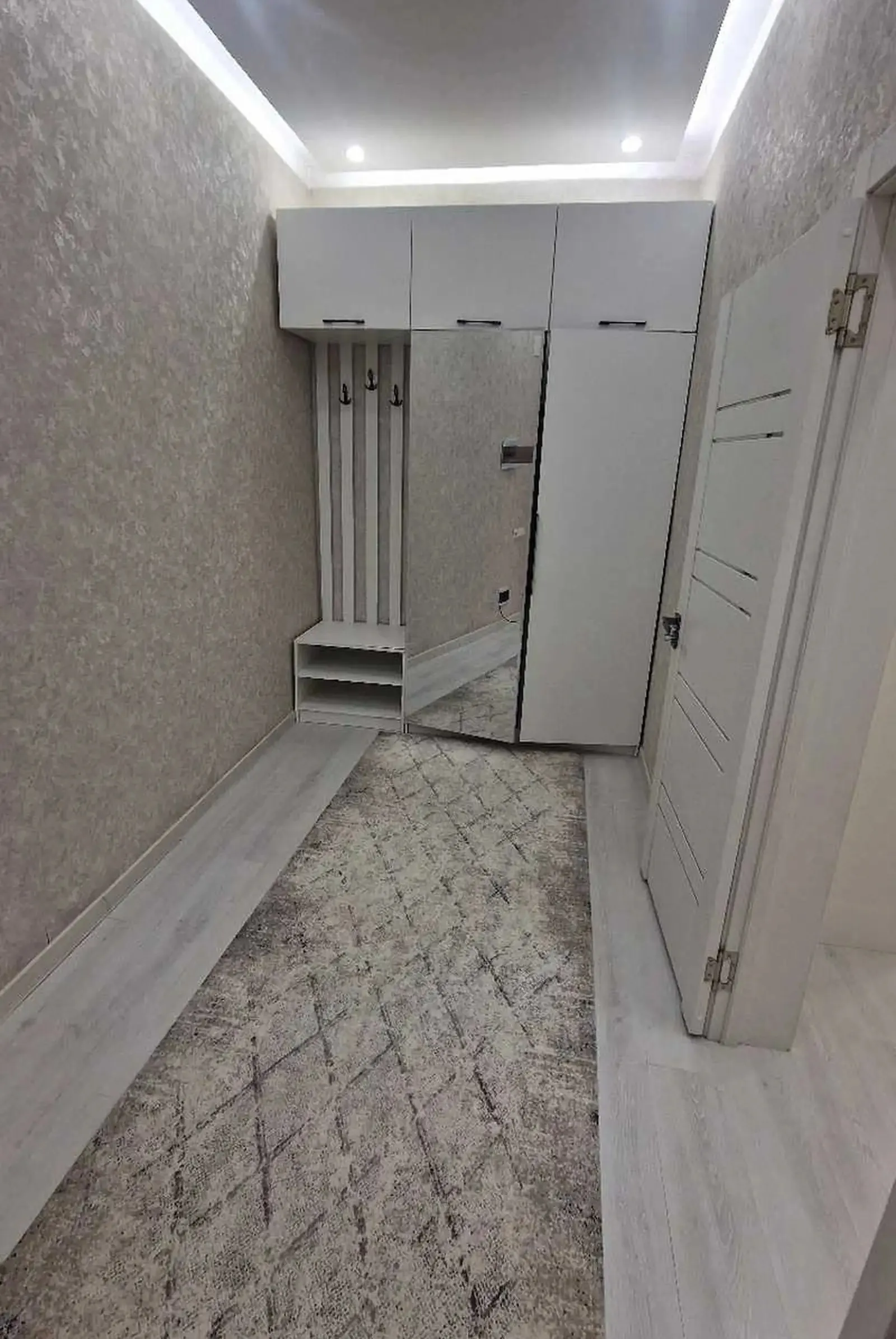 2-комн. квартира, 12 этаж, 56м², И.Сомони