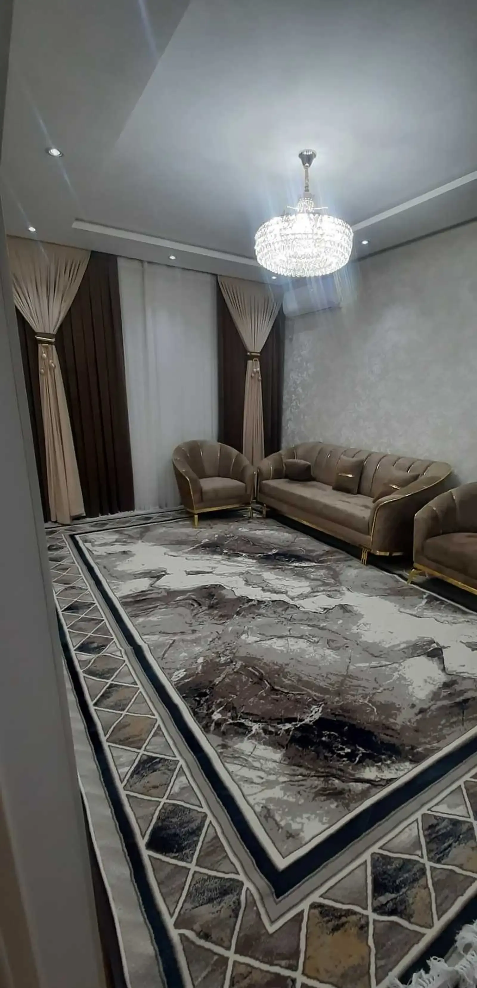 3-комн. квартира, 2 этаж, 78м², Спартак,банки Алиф