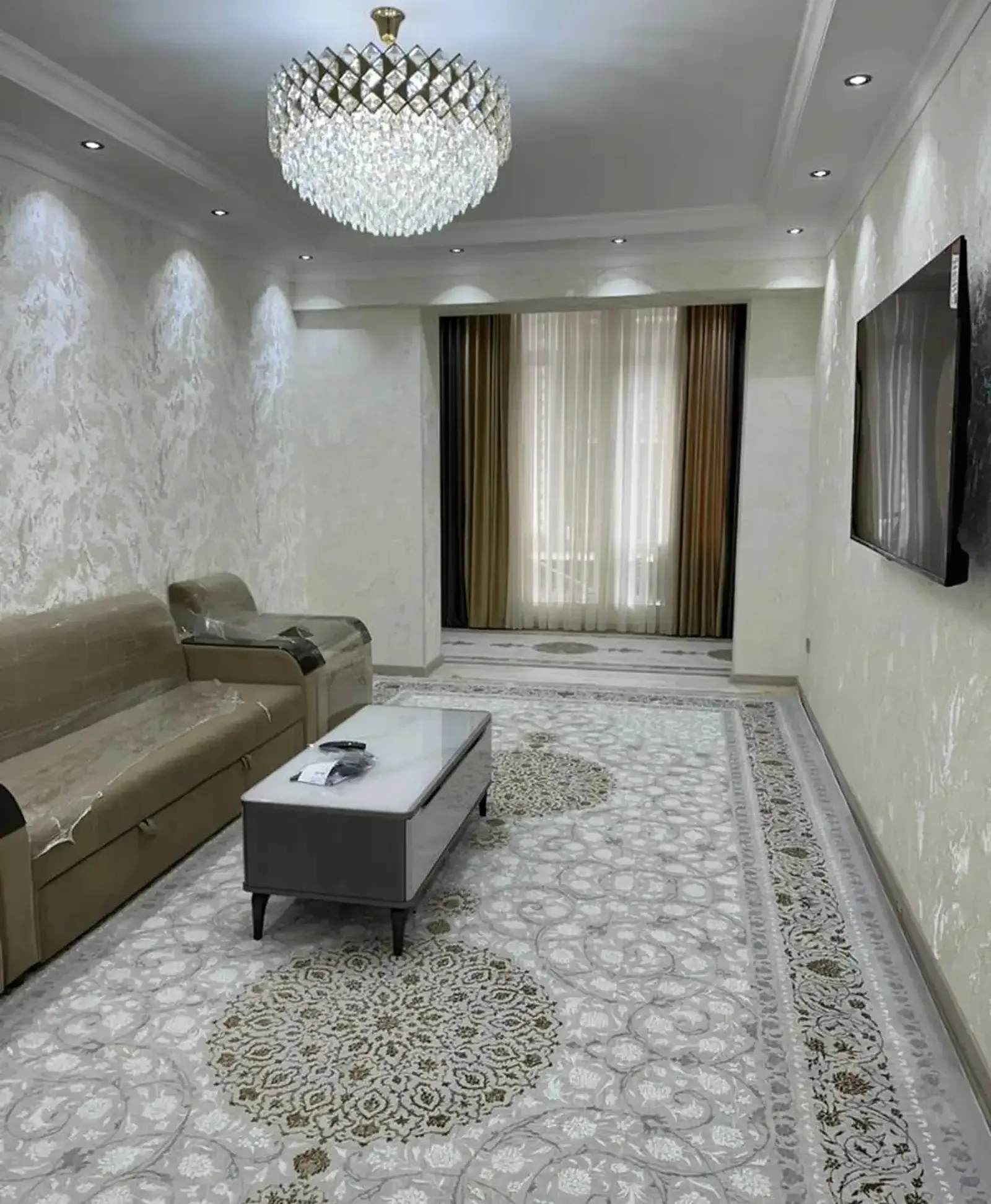 2-комн. квартира, 5 этаж, 82м², ОВИР