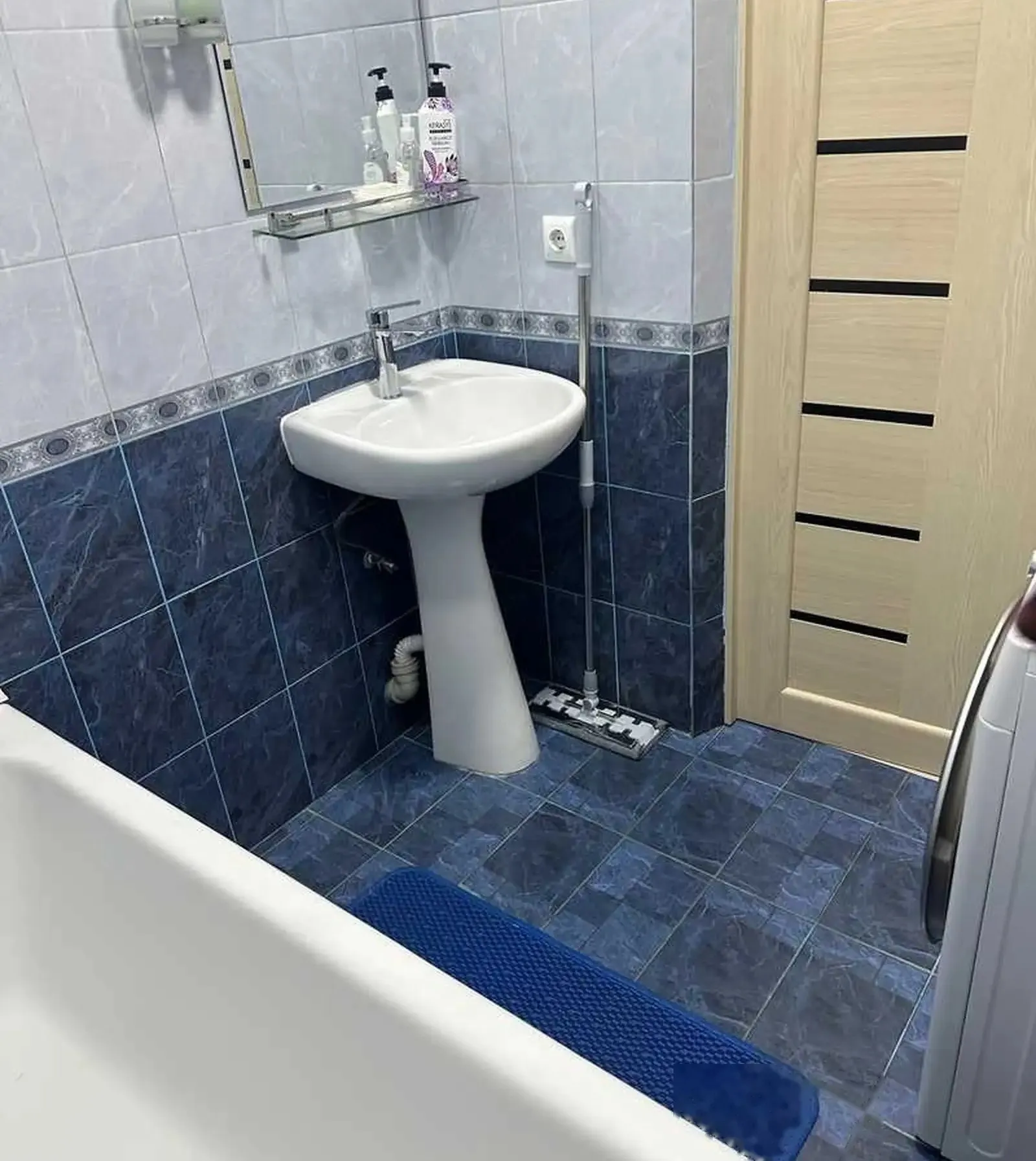 2-комн. квартира, 11 этаж, 90м², Шохмансур