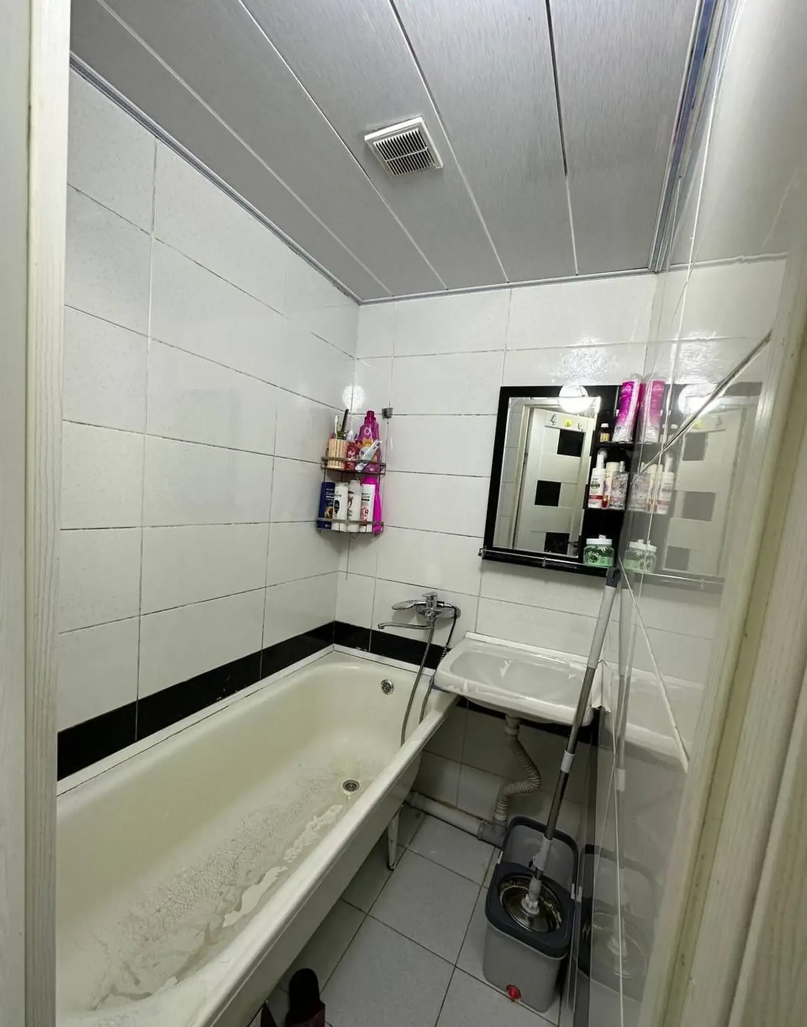 4-комн. квартира, 5 этаж, 75 м², Сино 102 Донишгохи Забонхо