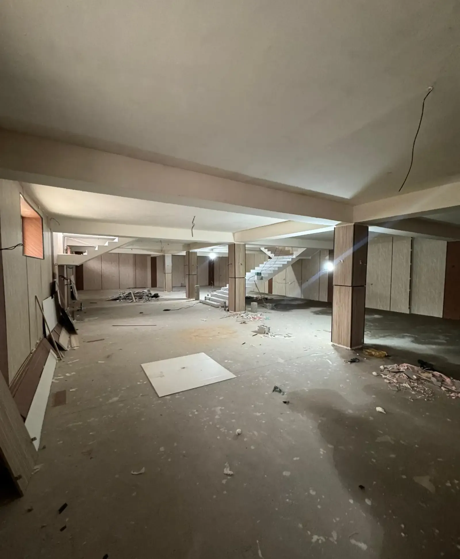 Помещение под свободное назначение, 300м², Сино