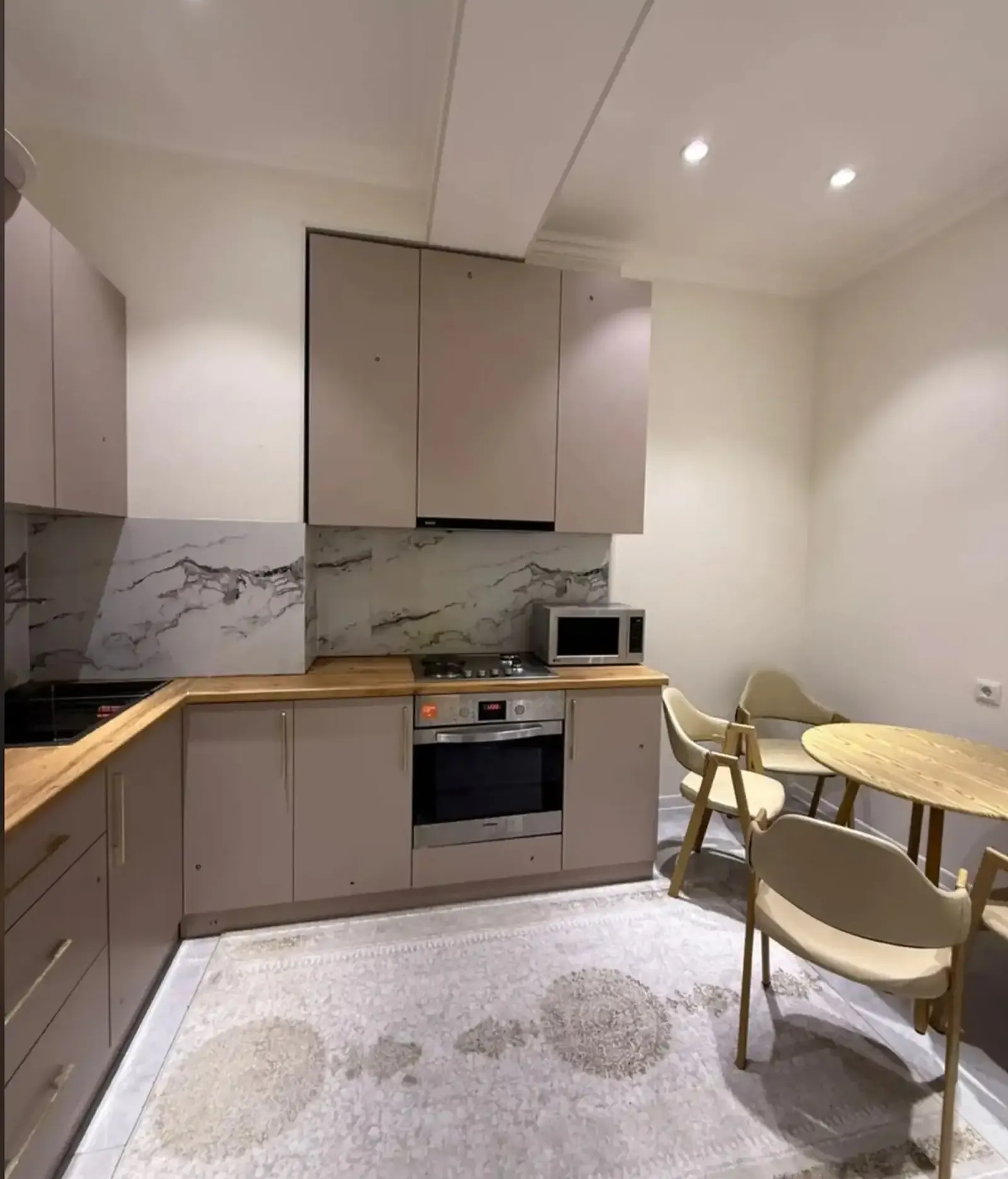 2-комн. квартира, 14 этаж, 70м², Сино