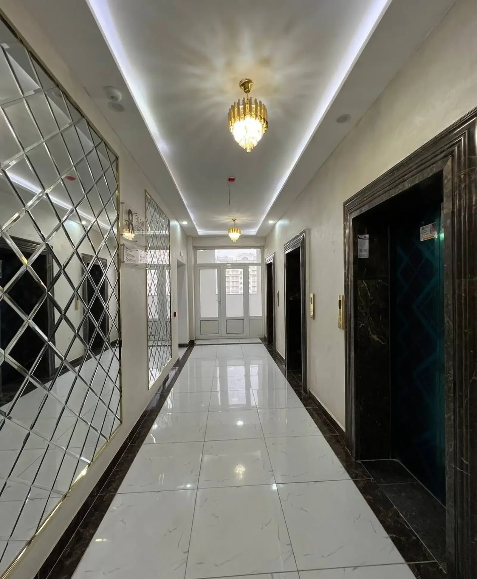 6-комн. квартира, 8 этаж, 167 м², Исмоили Сомони Цум Шохпалас