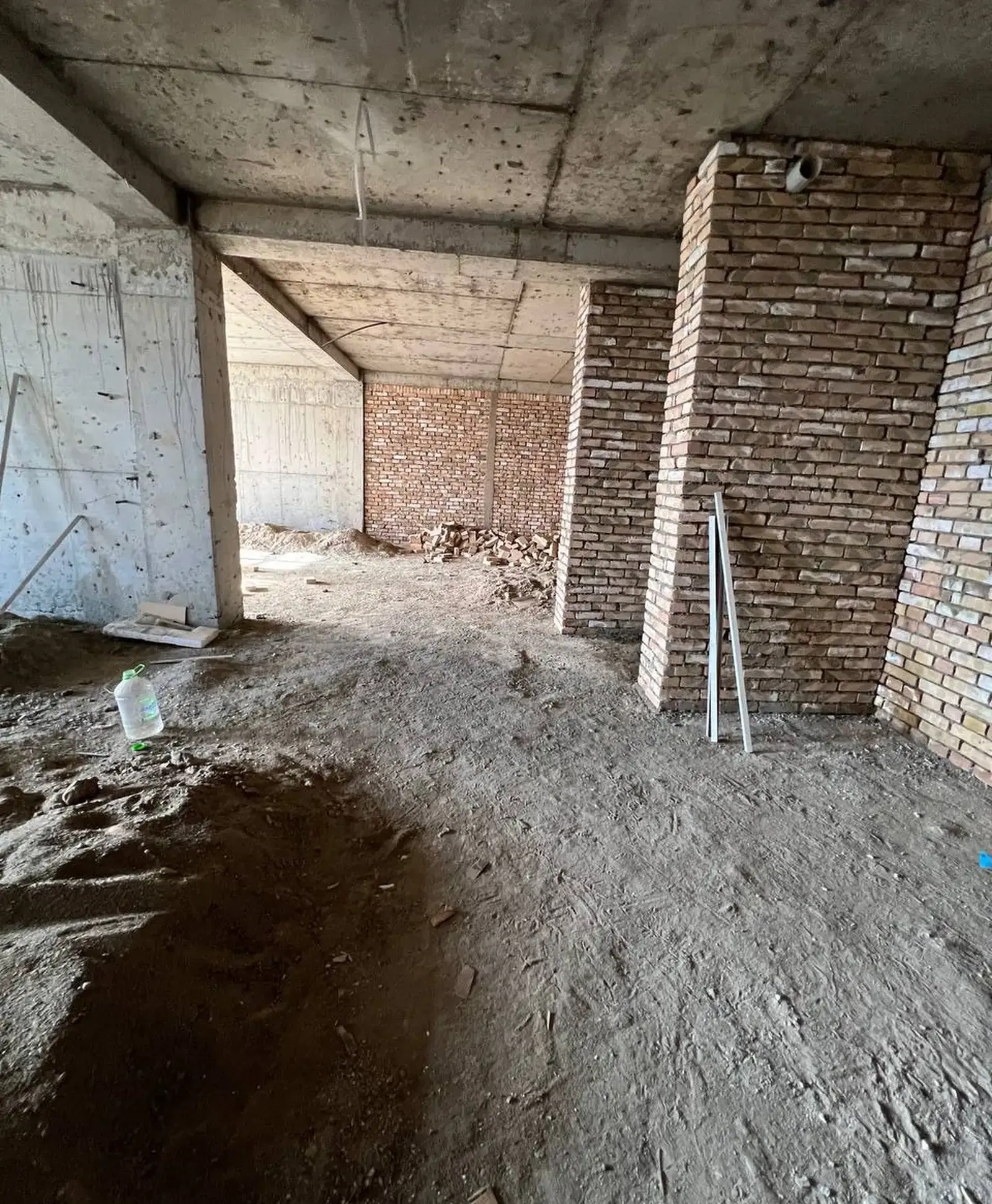 3-комн. квартира, 16 этаж, 136 м², Исмоили Сомони, ЦУМ, Шохпалас
