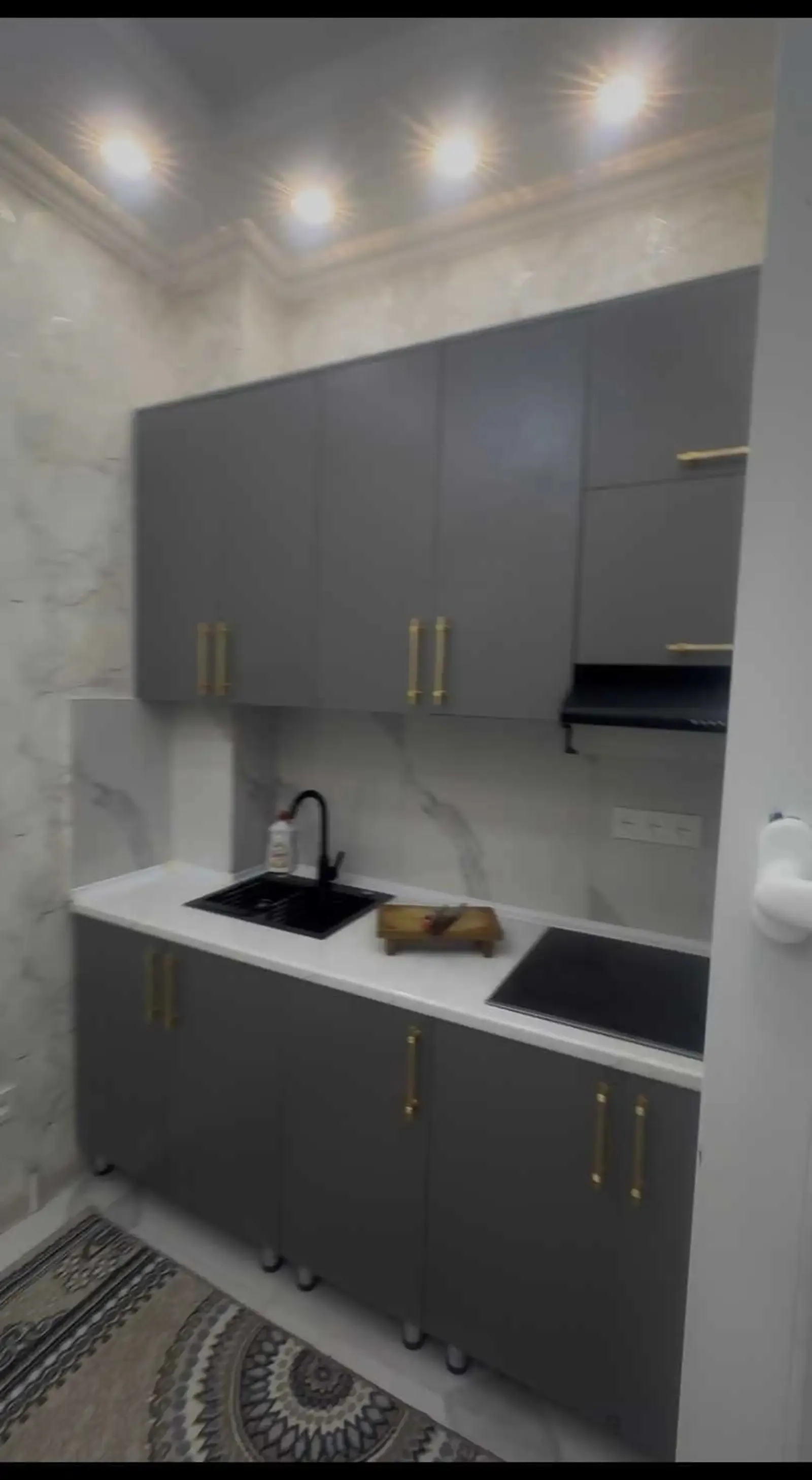 2-комн. квартира, 6 этаж, 60м², Сирк