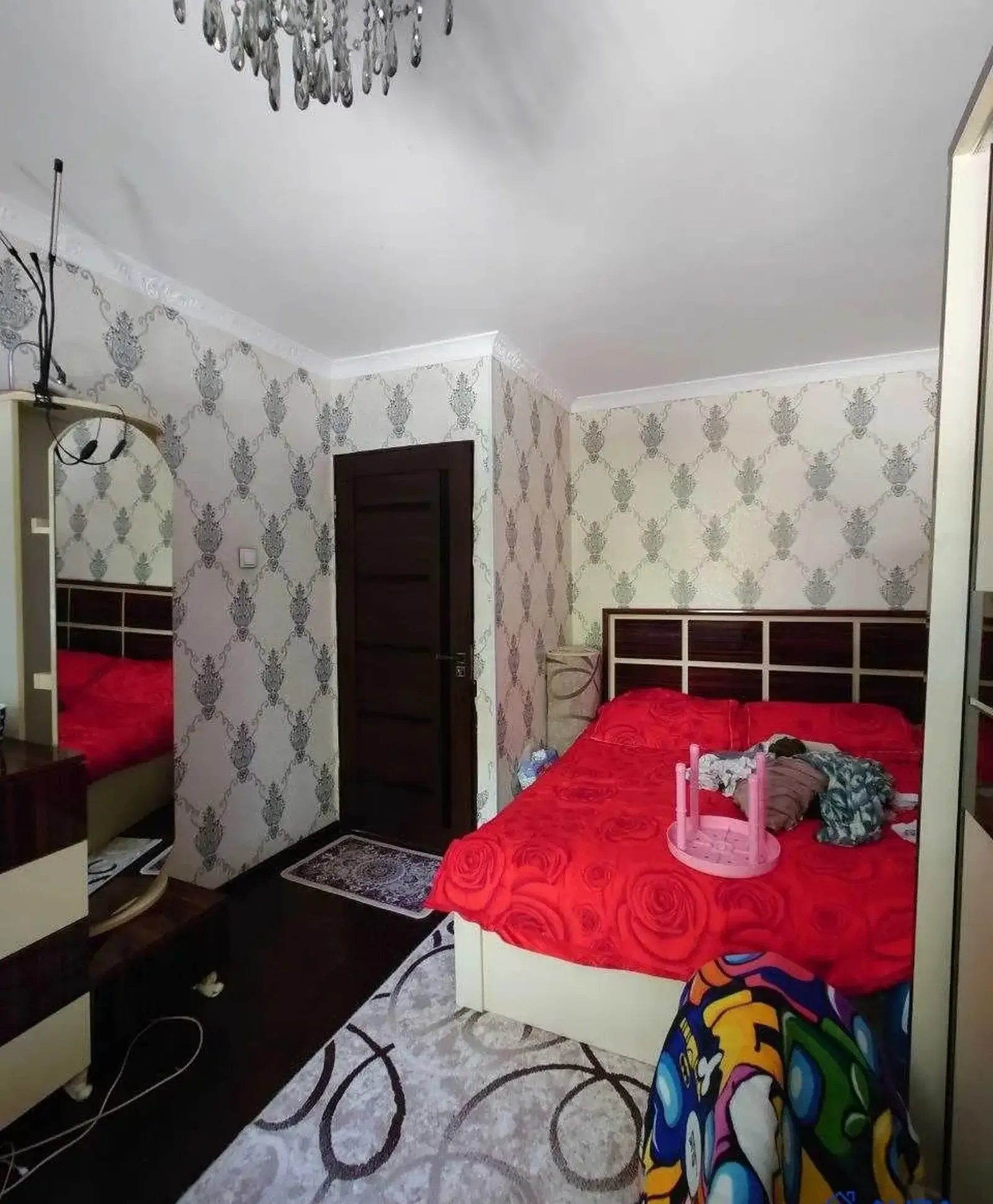 3-комн. квартира, 1 этаж, 63 м², Сино, 104мкр (Сана-1, пеши ресторани Валичон)
