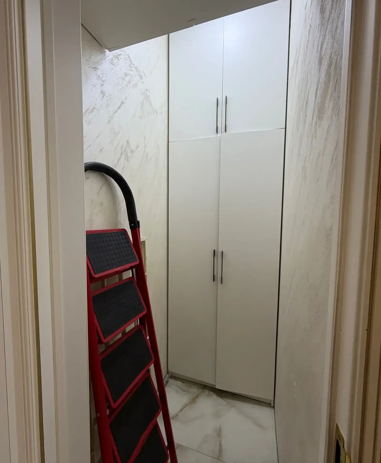 2-комн. квартира, 9 этаж, 60м², Зеленый/Овир