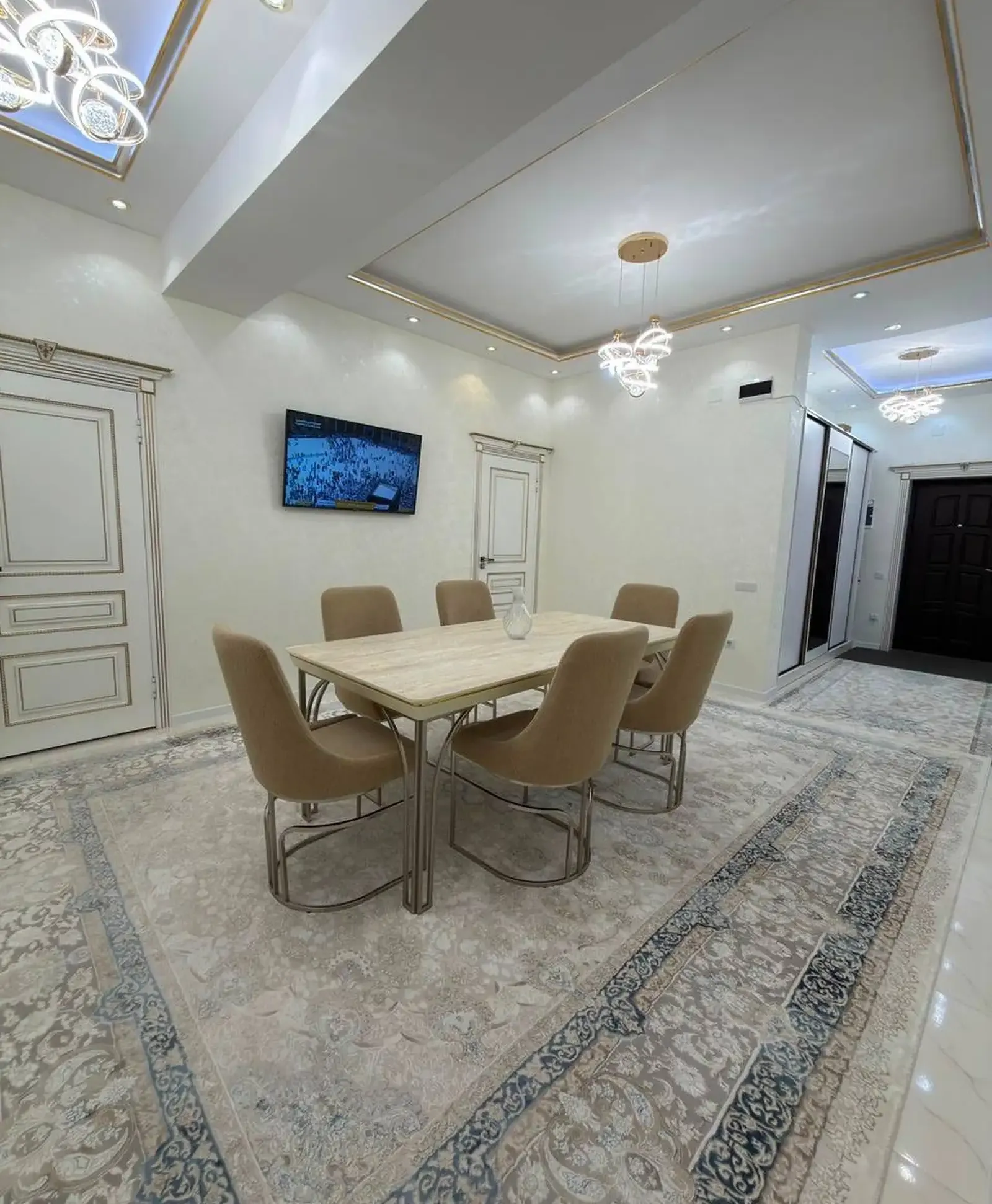 3-комн. квартира, 14 этаж, 104 м², Овир,Абр текстиль